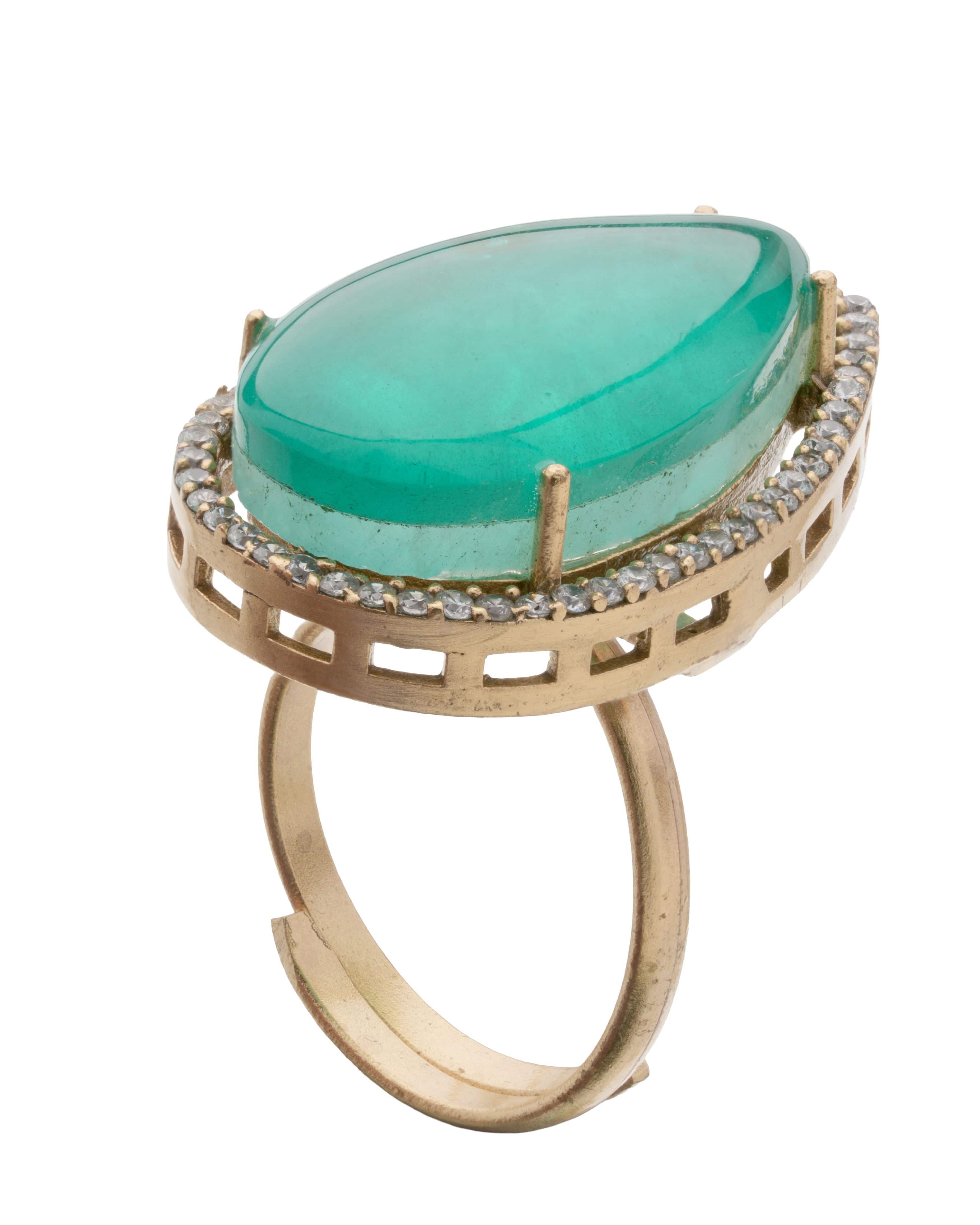 Emerald Aura Teardrop Cocktail Ring