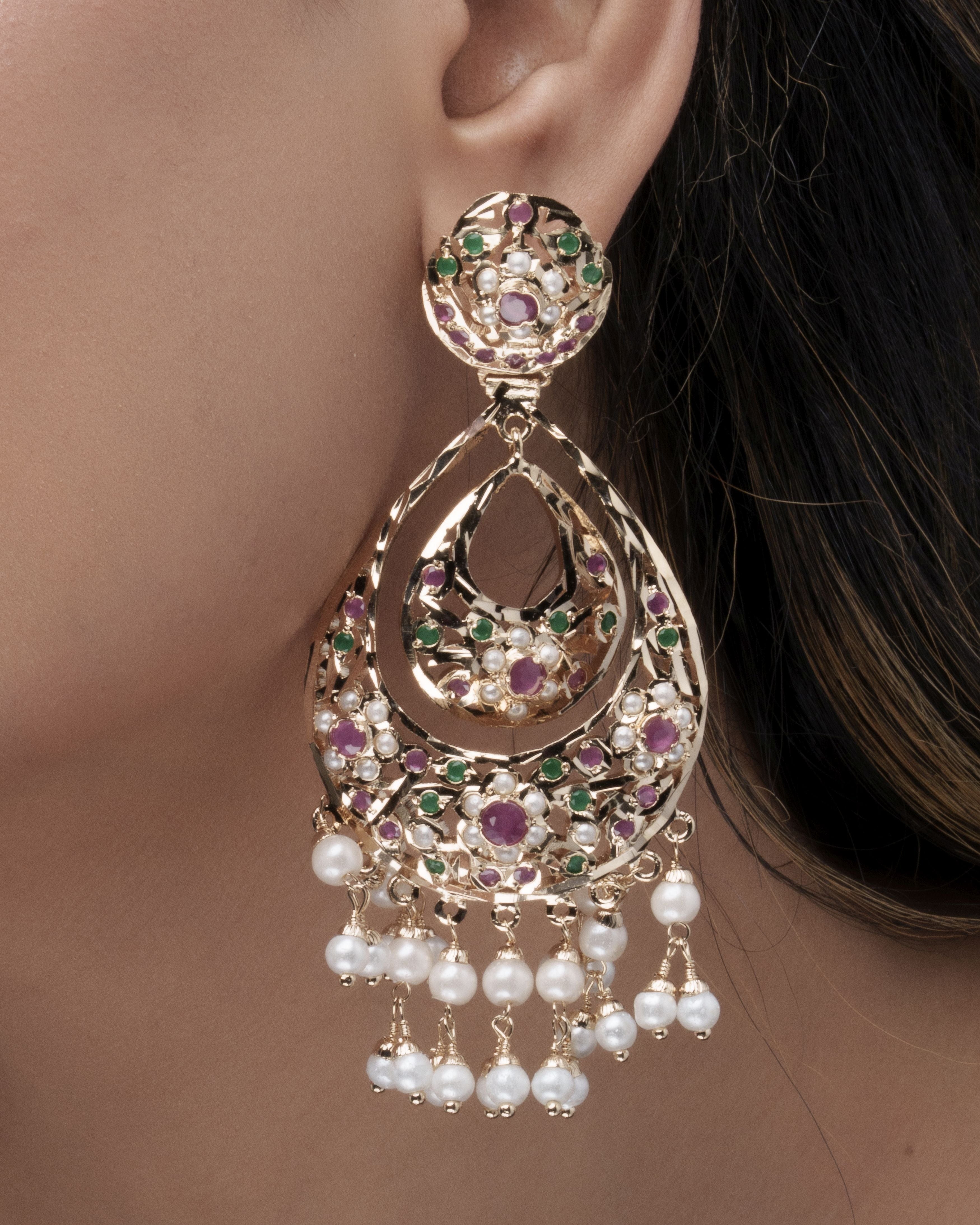 Majestic Teardrop Handmade Jadau Pearl Necklace & Earrings Set