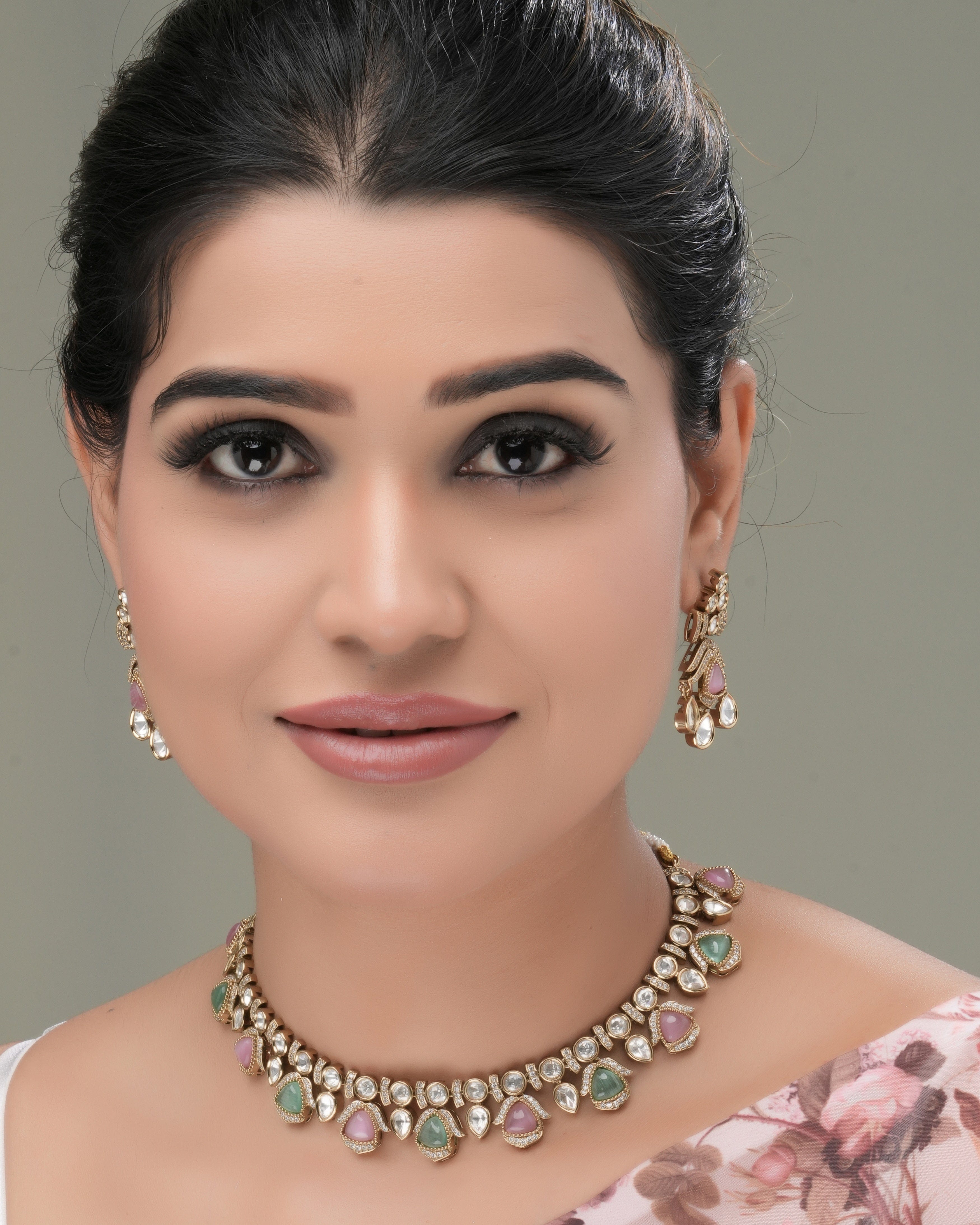 Pastel Petals – Green & Pink Teardrop Kundan Choker Necklace