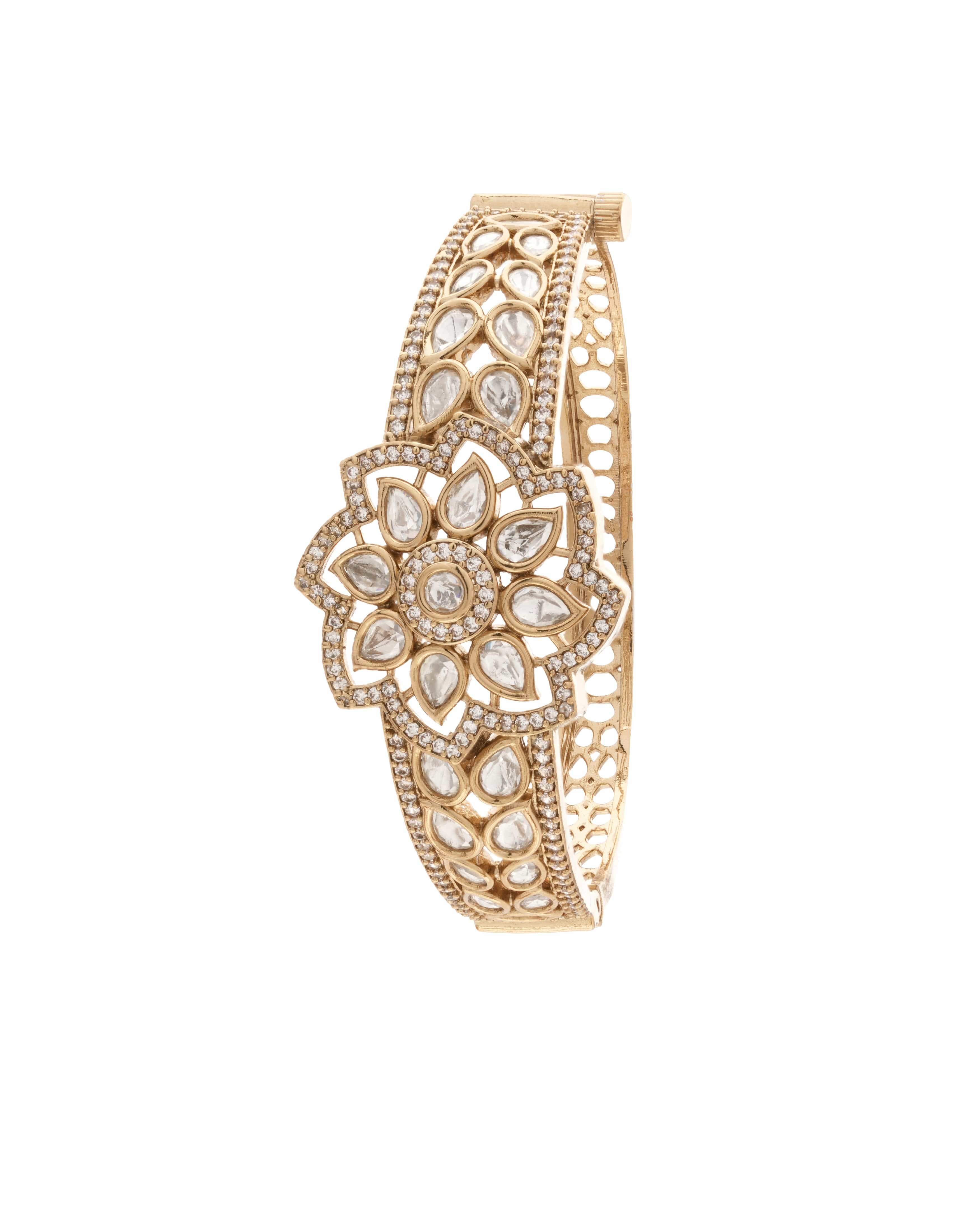 Radiant Floral Centerpiece Bracelet