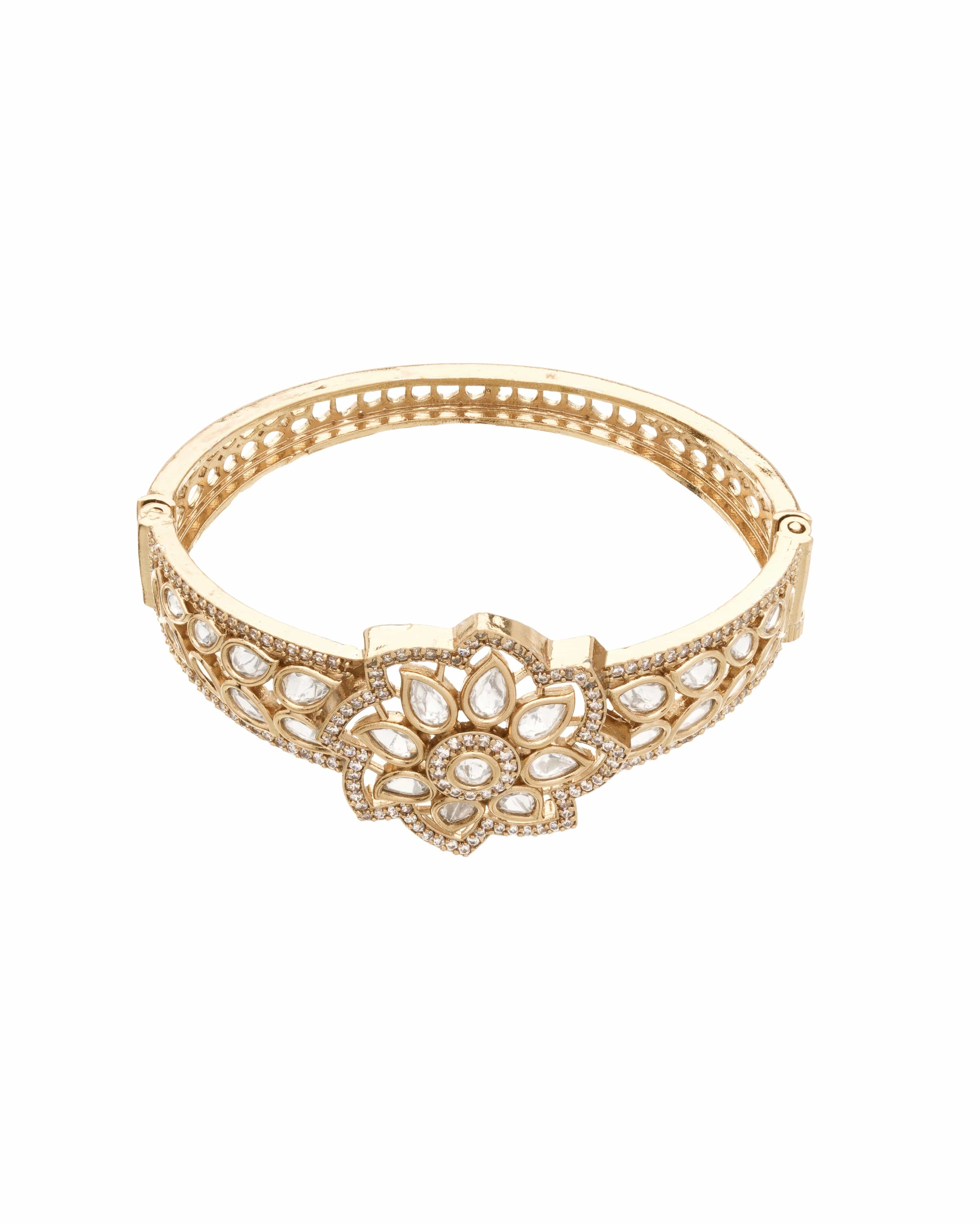Radiant Floral Centerpiece Bracelet