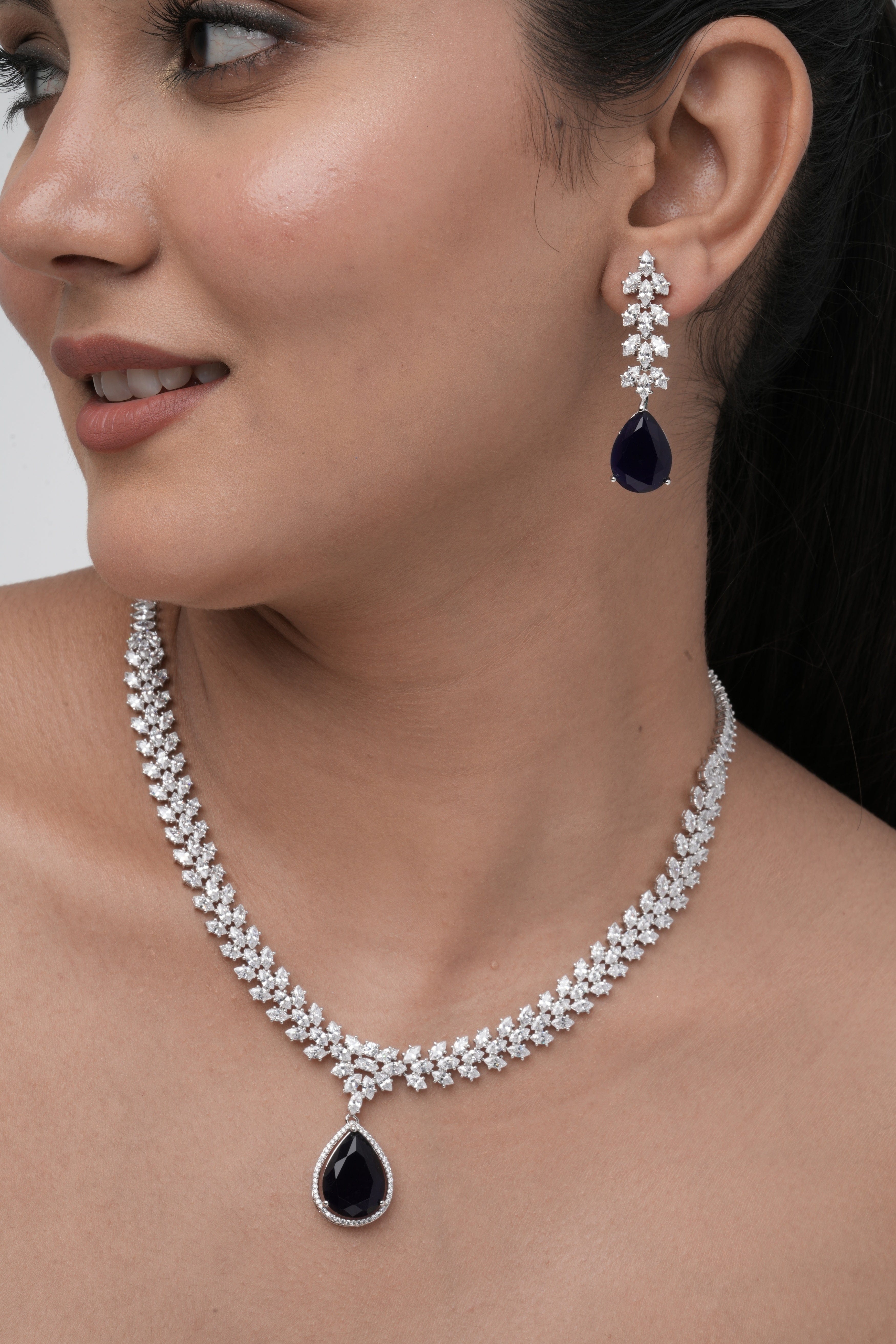 Teardrop Elegance Necklace & Earring Set