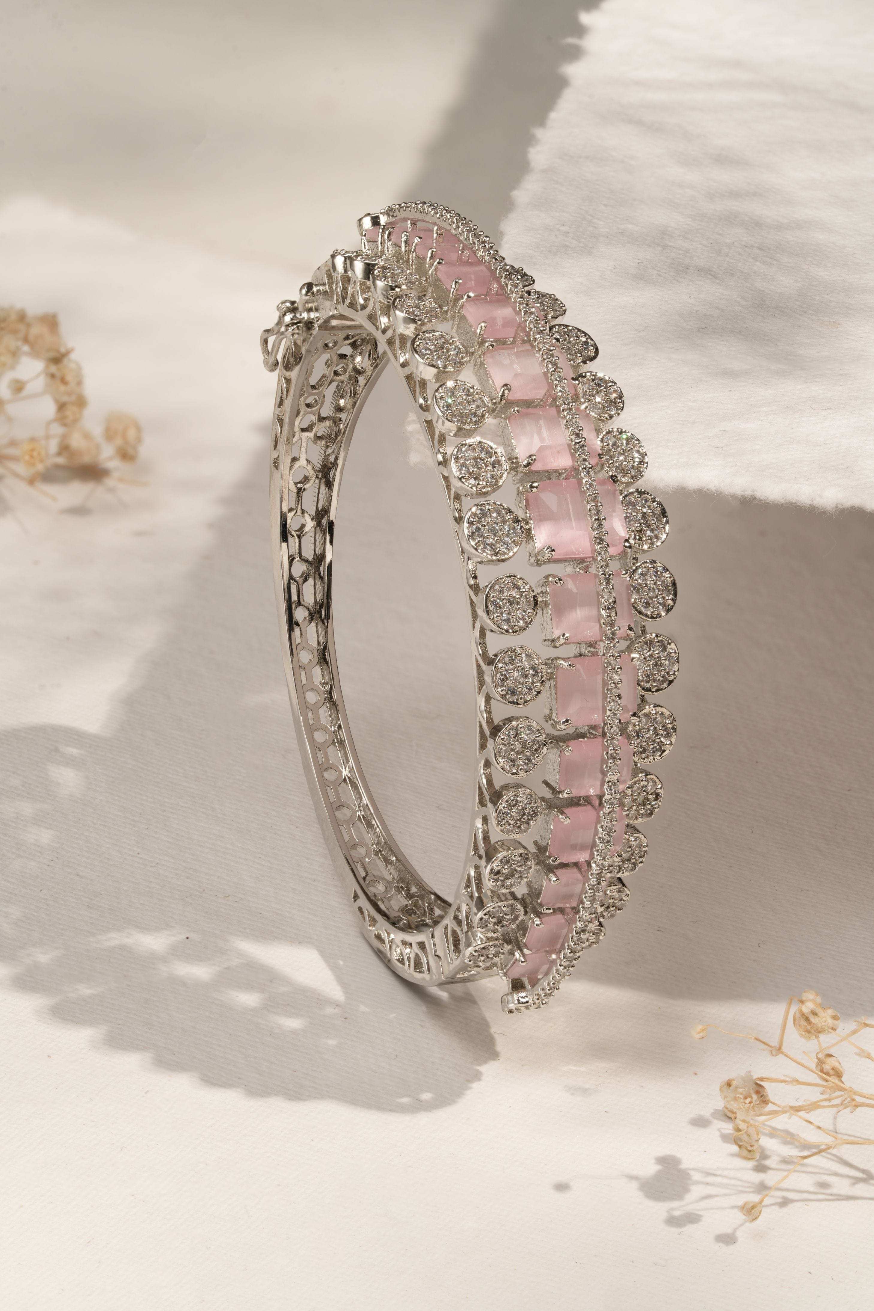 Elegant Radiance – Luxe Semi precious Emerald  Colored Stone Inlay Openable Braclet with CZ