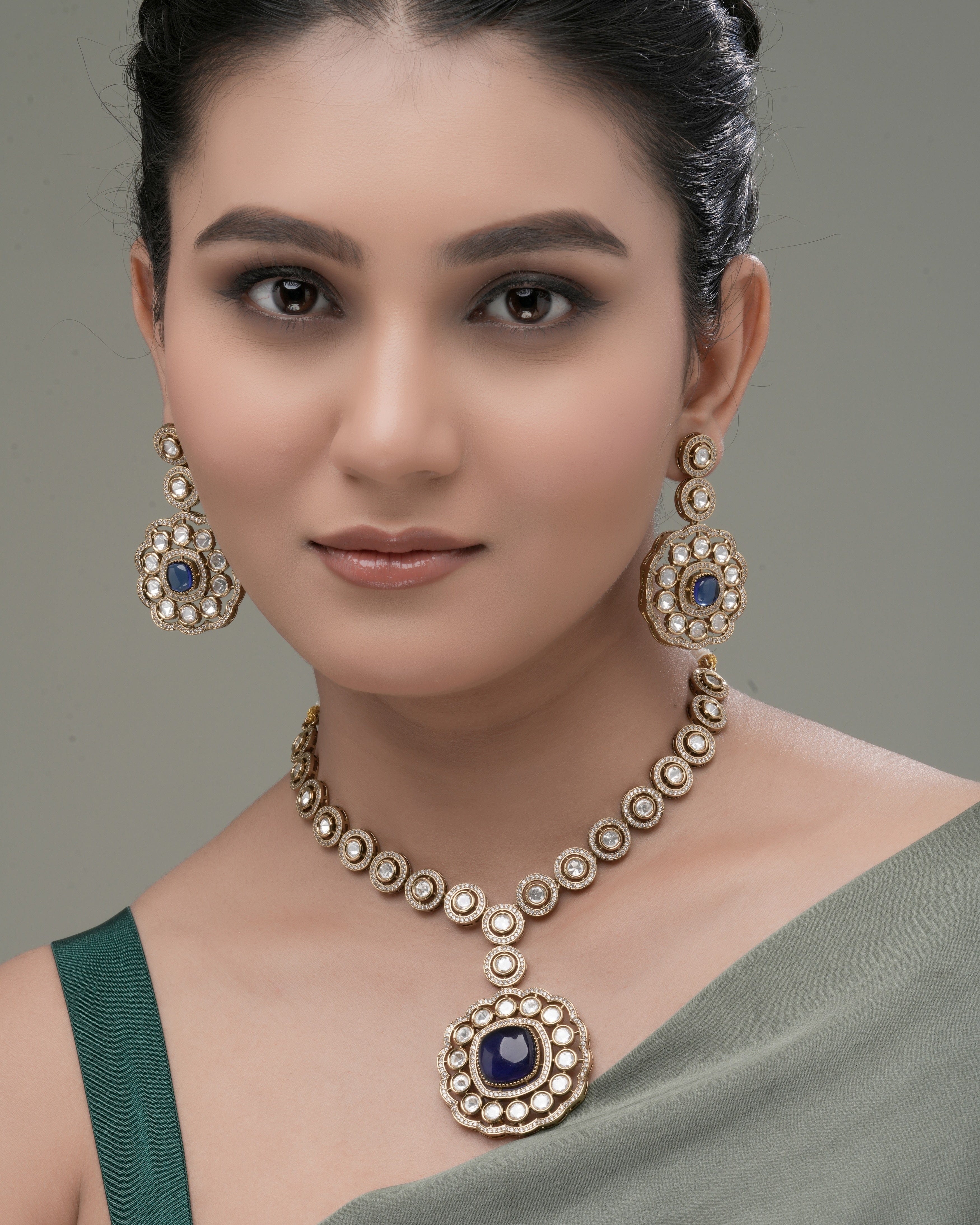 Royal Moon – White Pendant  Kundan Necklace