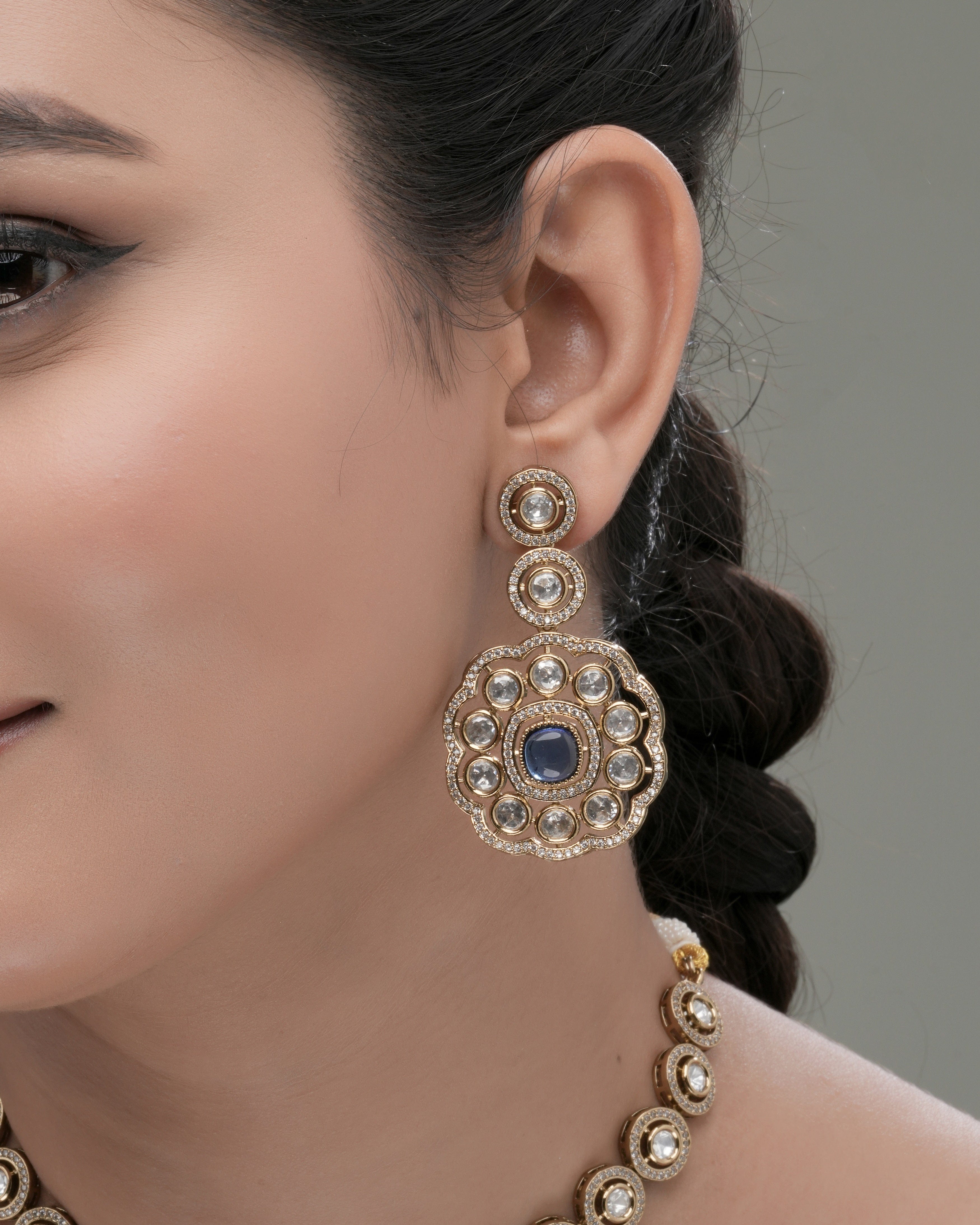 Royal Moon – White Pendant  Kundan Necklace
