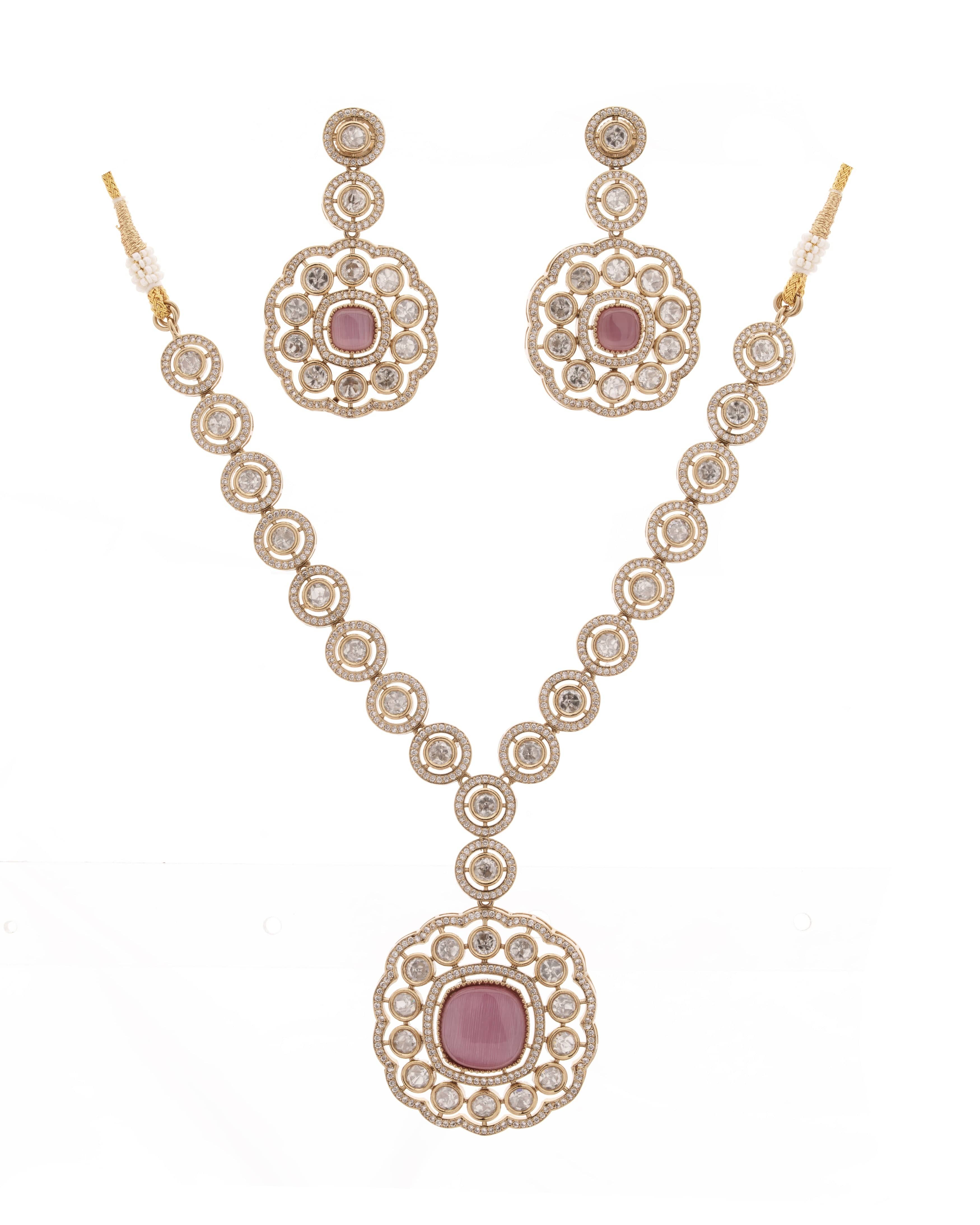 Royal Moon – White Pendant  Kundan Necklace