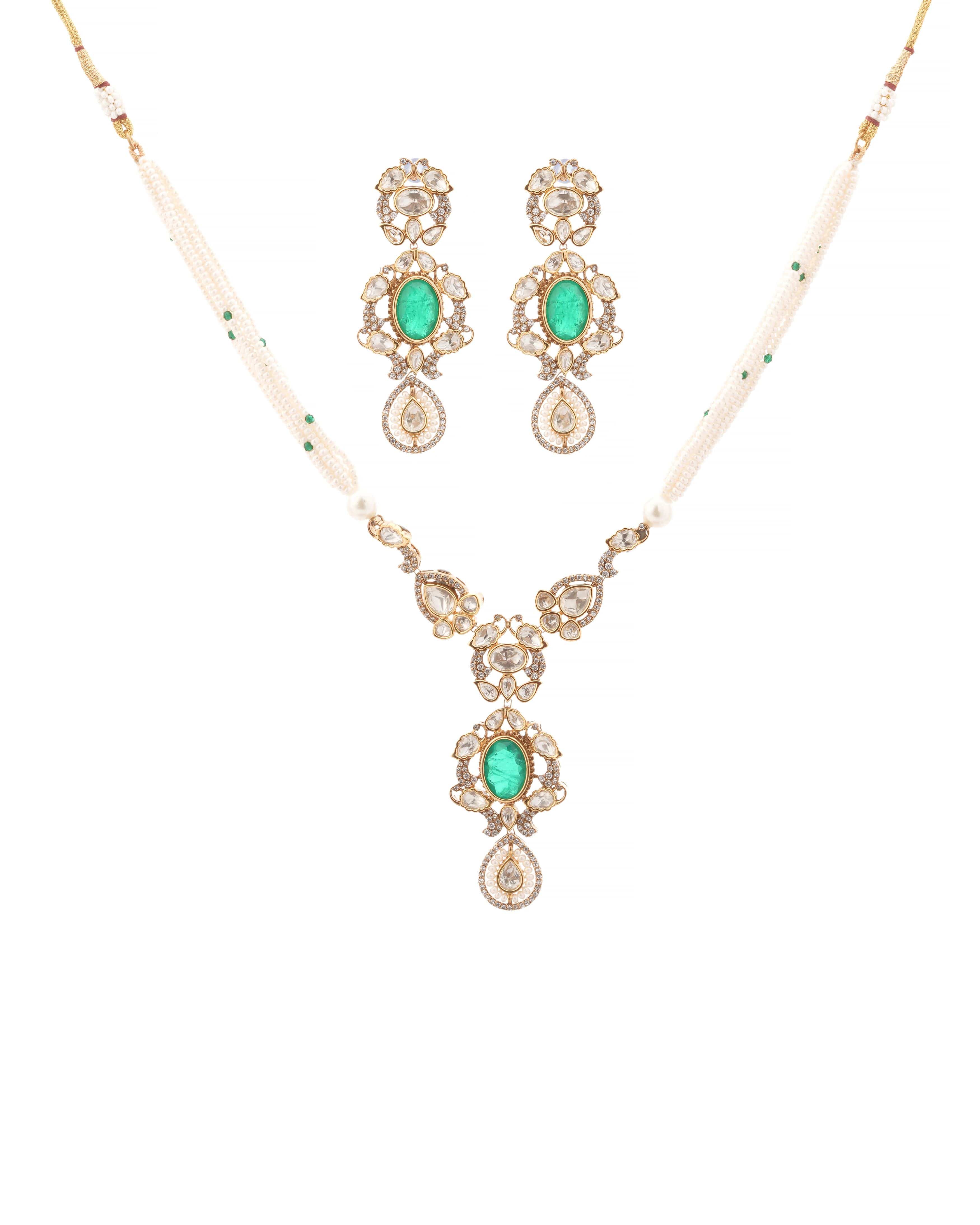 Exquisite Emerald Enchant Beaded Tassel Necklace with Earrings