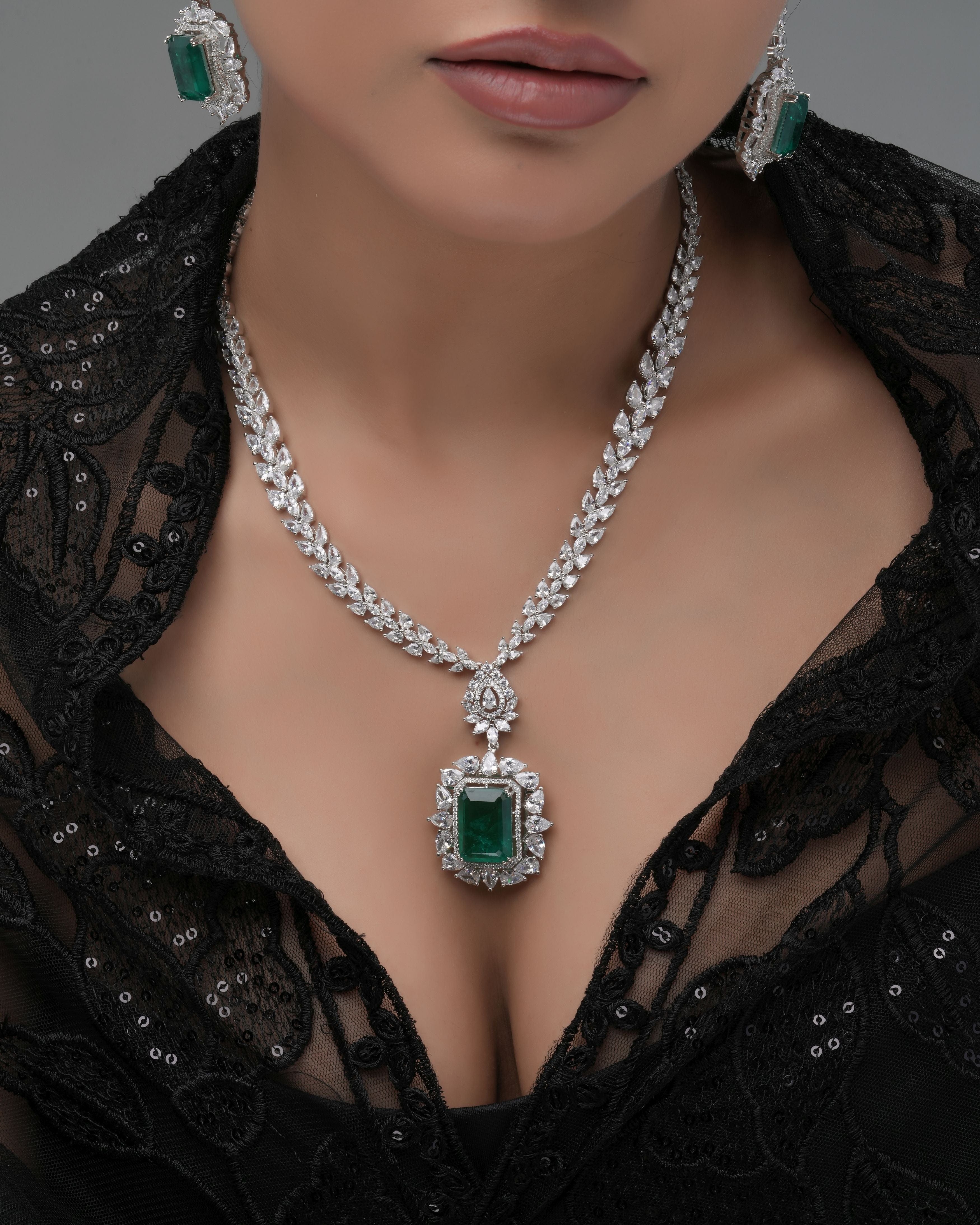 Emerald Radiance Necklace & Earrings Set – Silver Plated with CZ Halo