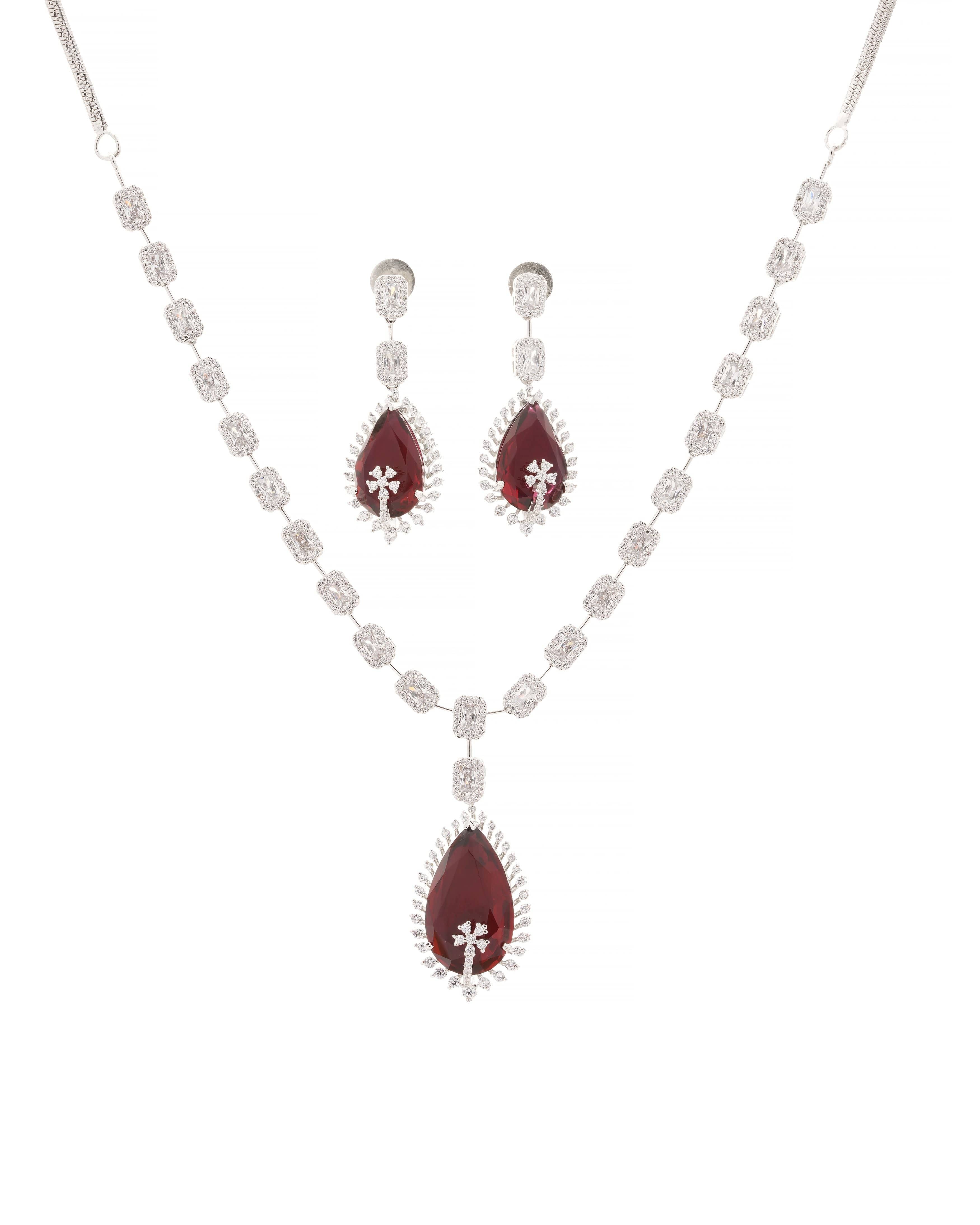 Elegant Green Teardrop Necklace & Earrings Set – Crystal Studded Statement Jewelry