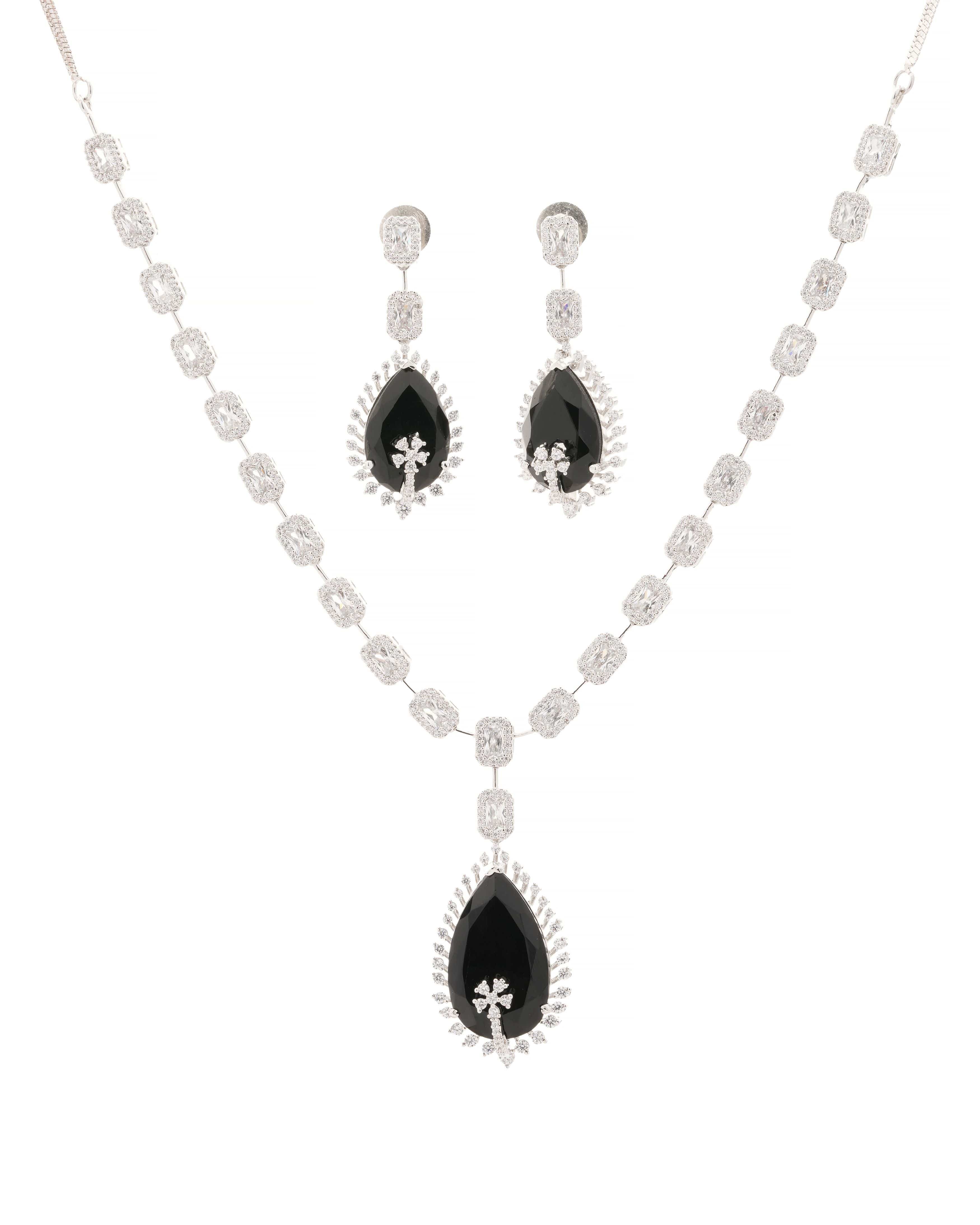 Elegant Green Teardrop Necklace & Earrings Set – Crystal Studded Statement Jewelry