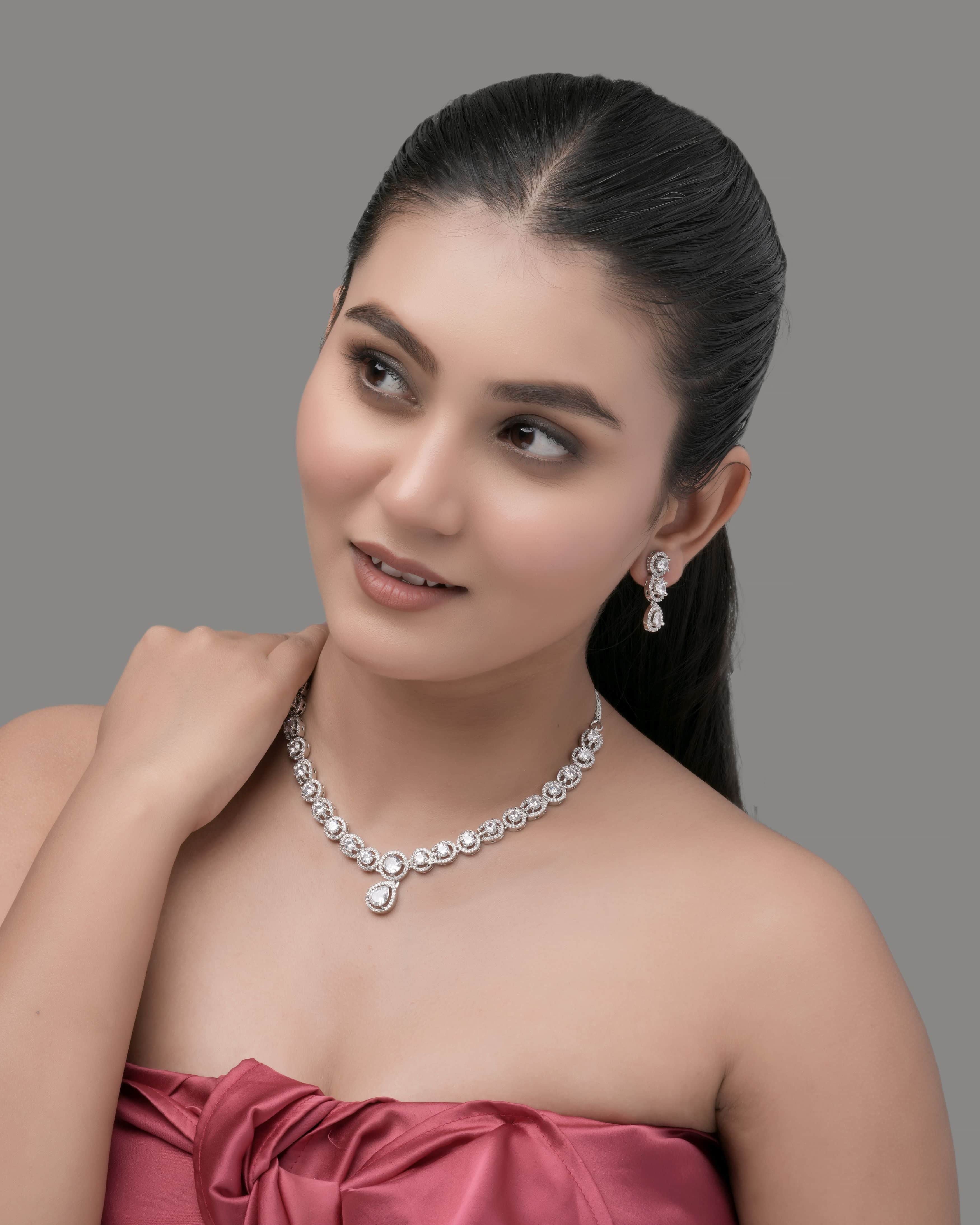 Blue Sapphire Single Line Moissanite Solitaire Swarovski Mint Necklace