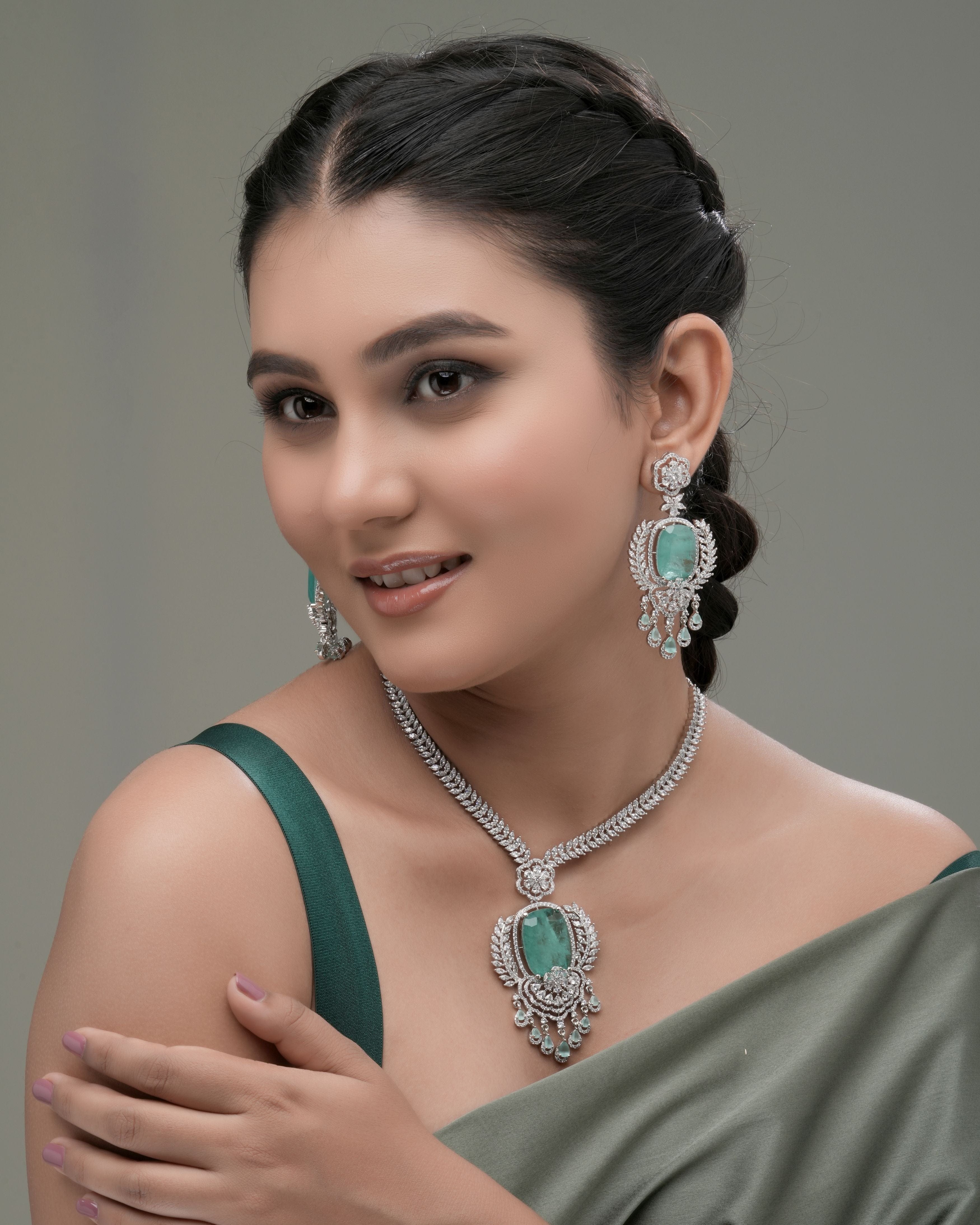 Emerald Green Oval Pendant Necklace with Silver & Crystal Detailing ( Swarovski Elements)