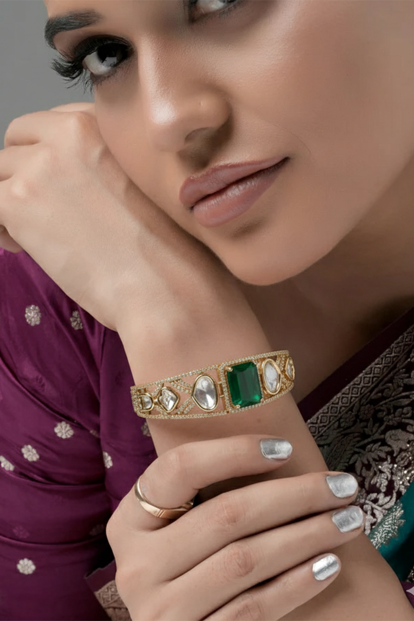 Crimson Radiance Openable Bracelet