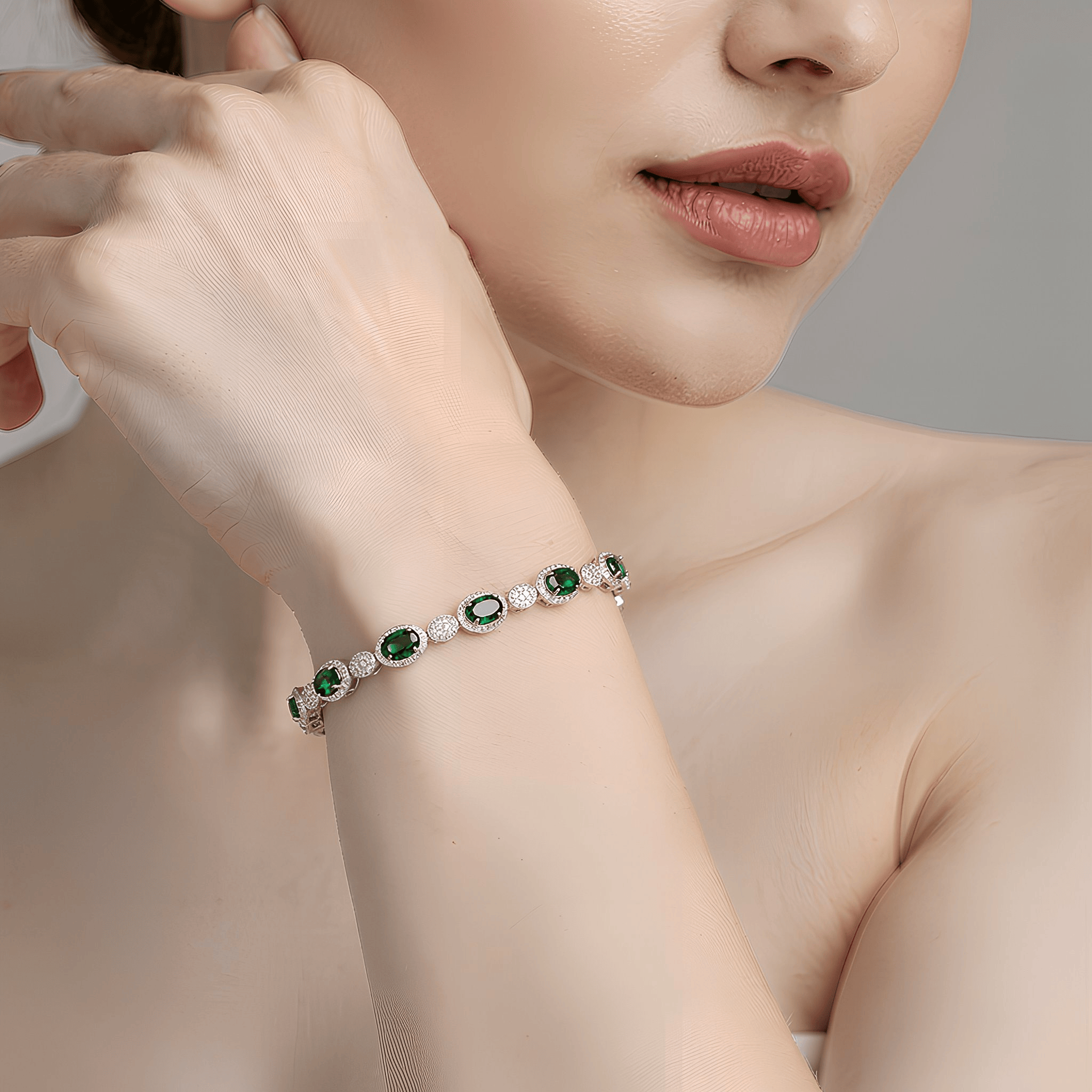 Mataari Bracelet Cubic Zirconia Silver Plated Oval Emerald Openable Bracelet