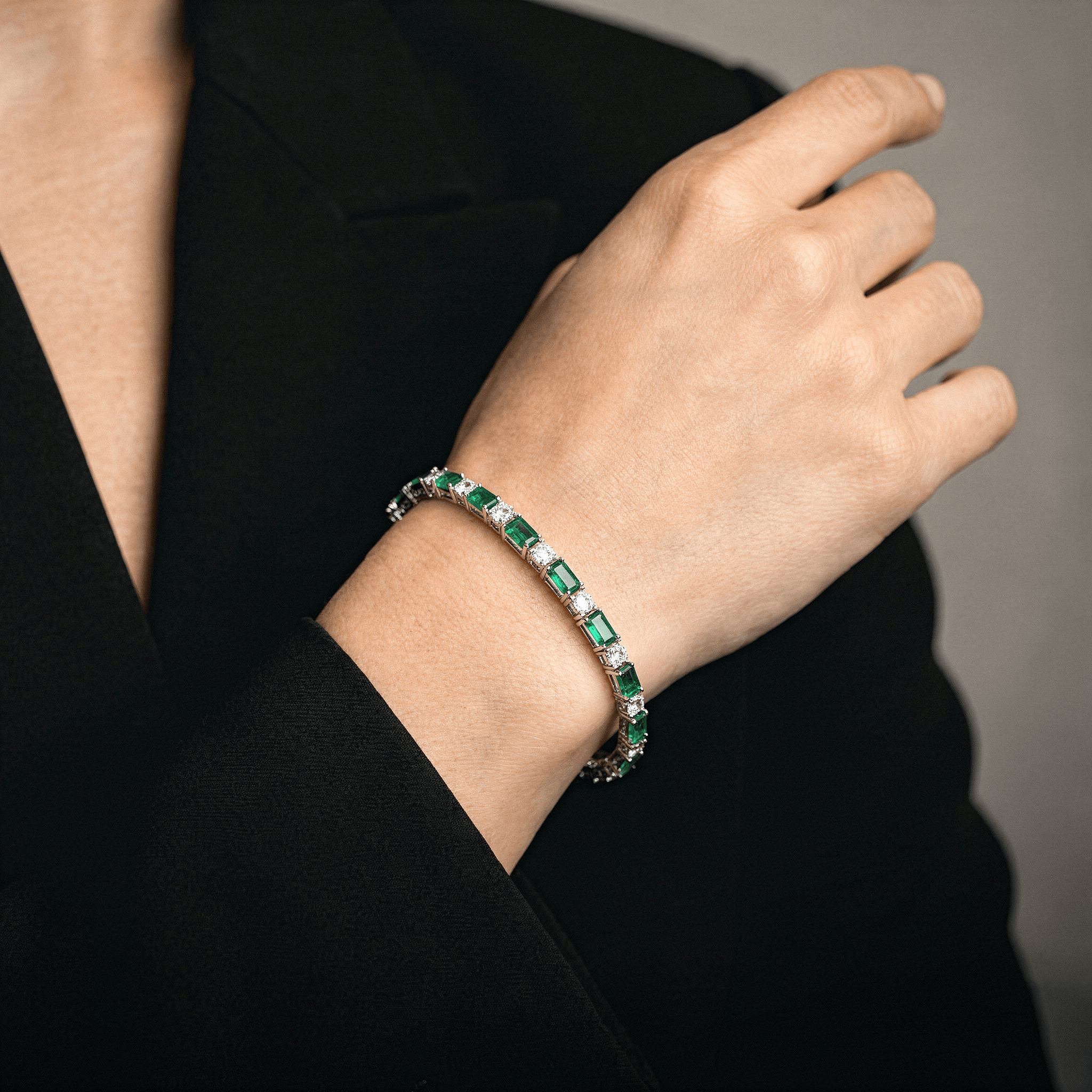 Mataari Bracelet Silver Plated Emerald Cut Openable Tennis Cubic Zirconia Bracelet