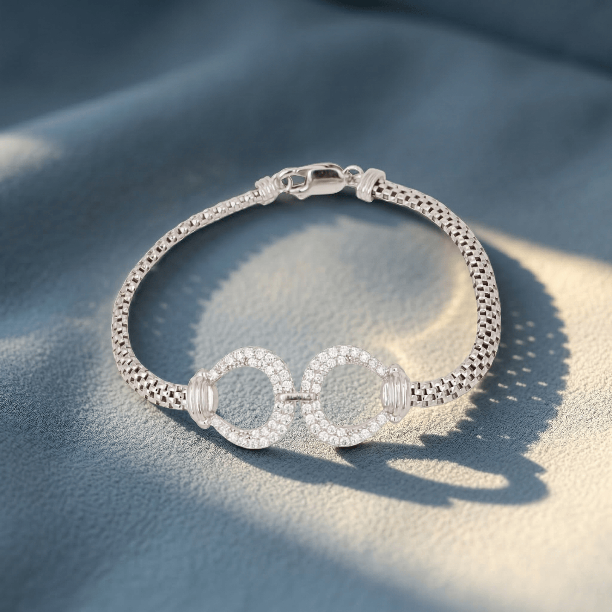 Mataari Bracelet Sterling Silver Cubic Zirconia Circle Charm Snake Chain Bracelet