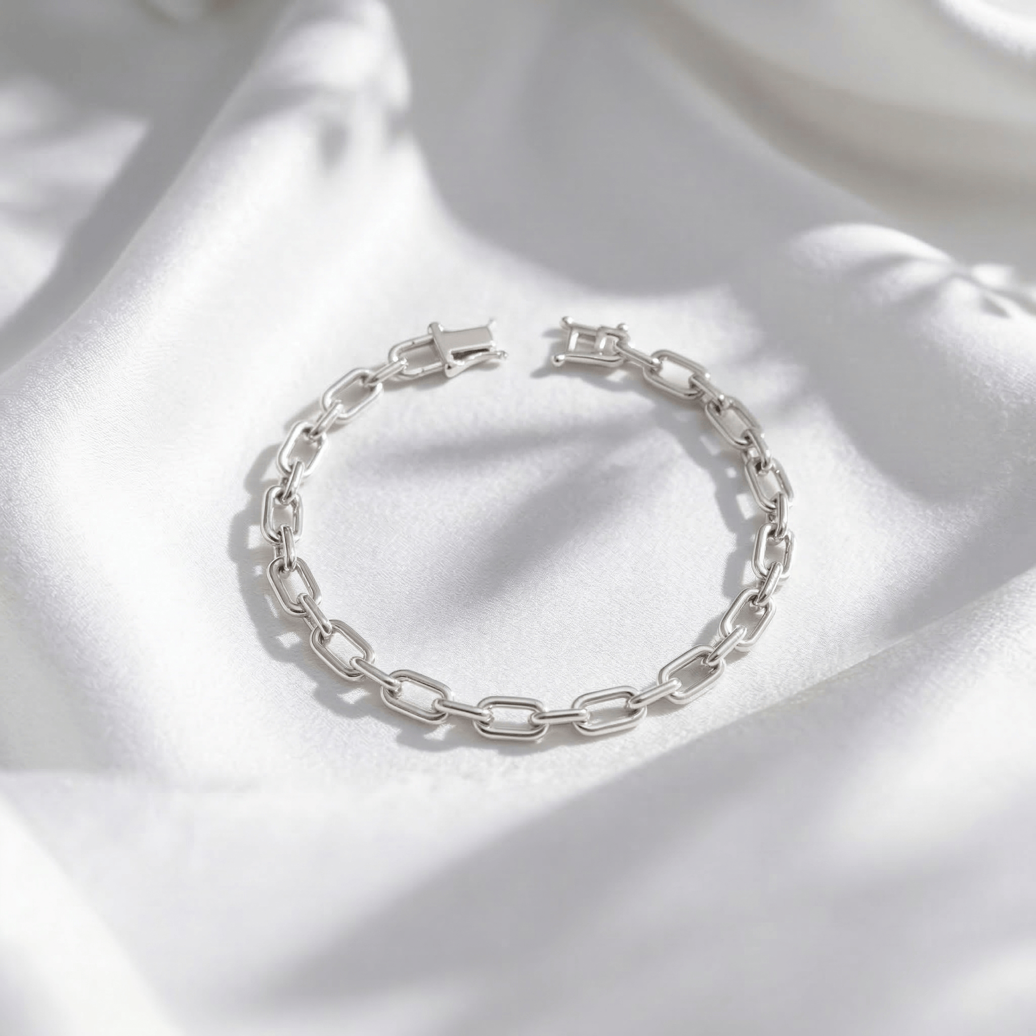 Mataari Bracelet Sterling Silver Link Chain Openable Bracelet