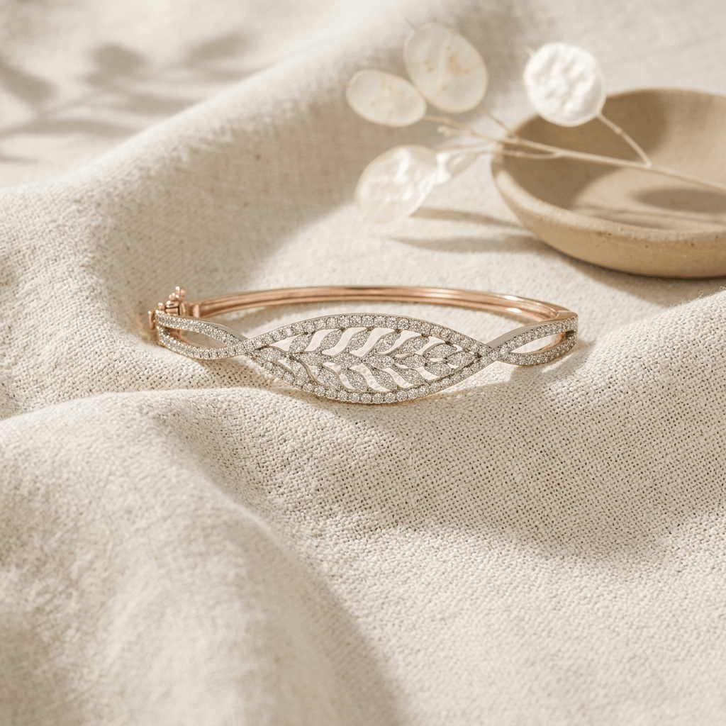 Mataari Bracelets Minimalist Cubic Zirconia Leaf Openable Bracelet For Women
