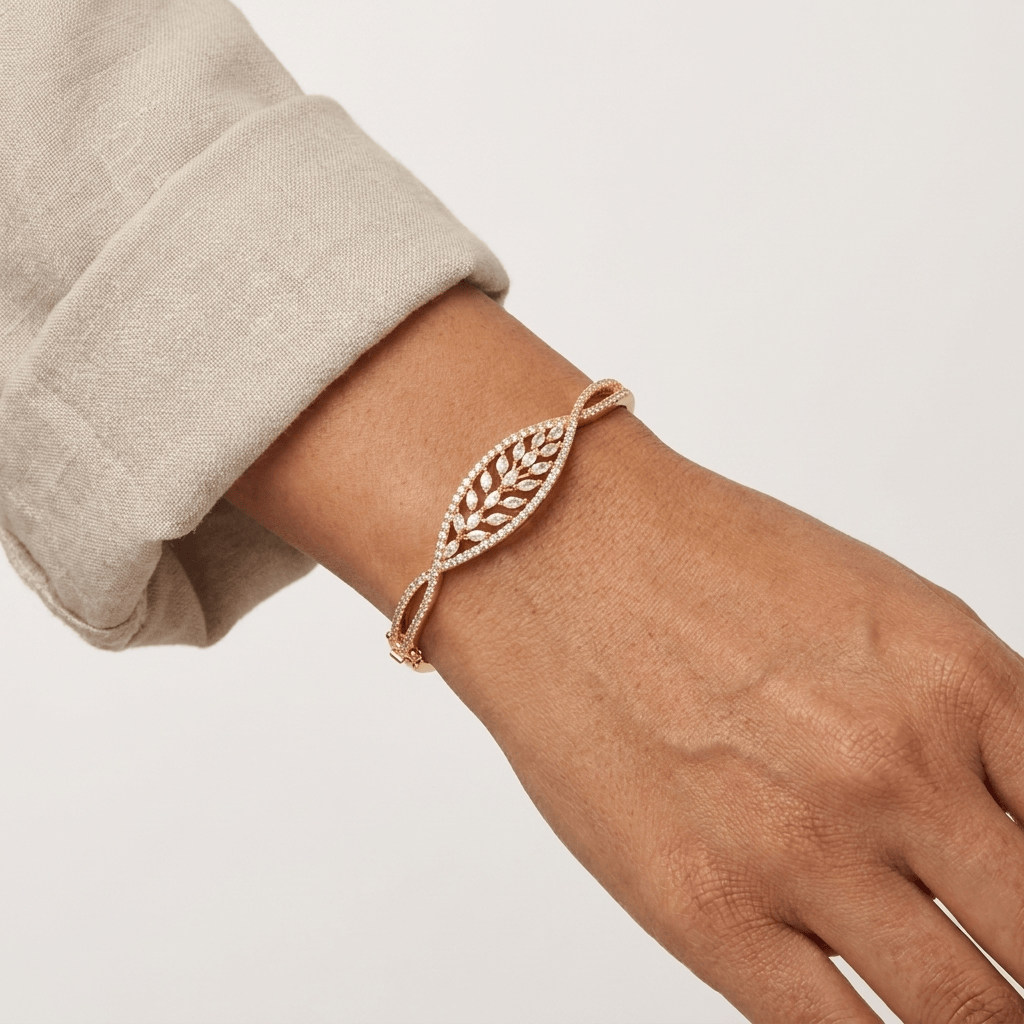 Mataari Bracelets Minimalist Cubic Zirconia Leaf Openable Bracelet For Women