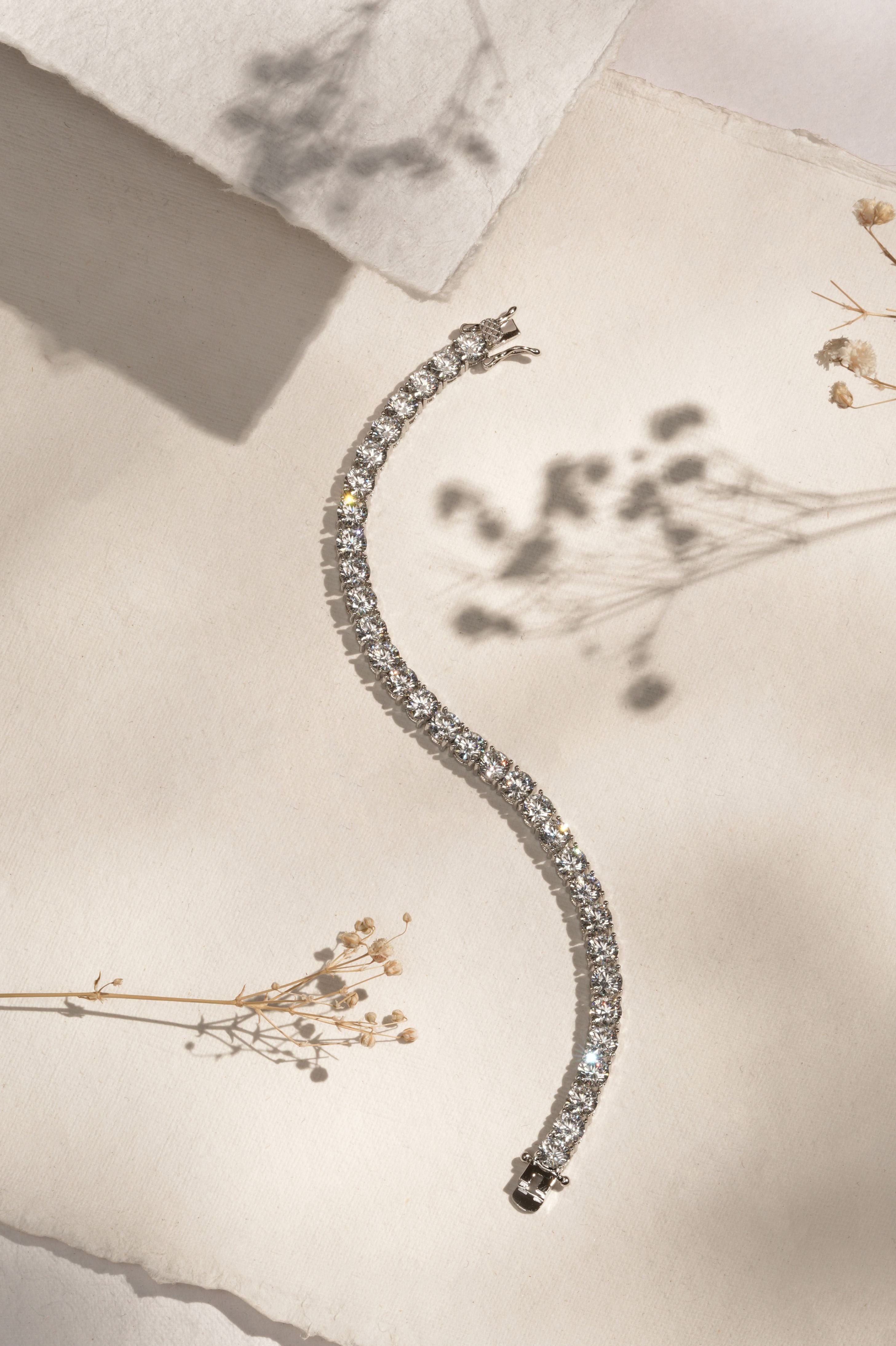 Mataari Bracelets Tennis Elegance Line Crystal Tennis Bracelet – Classic Silver Sparkle