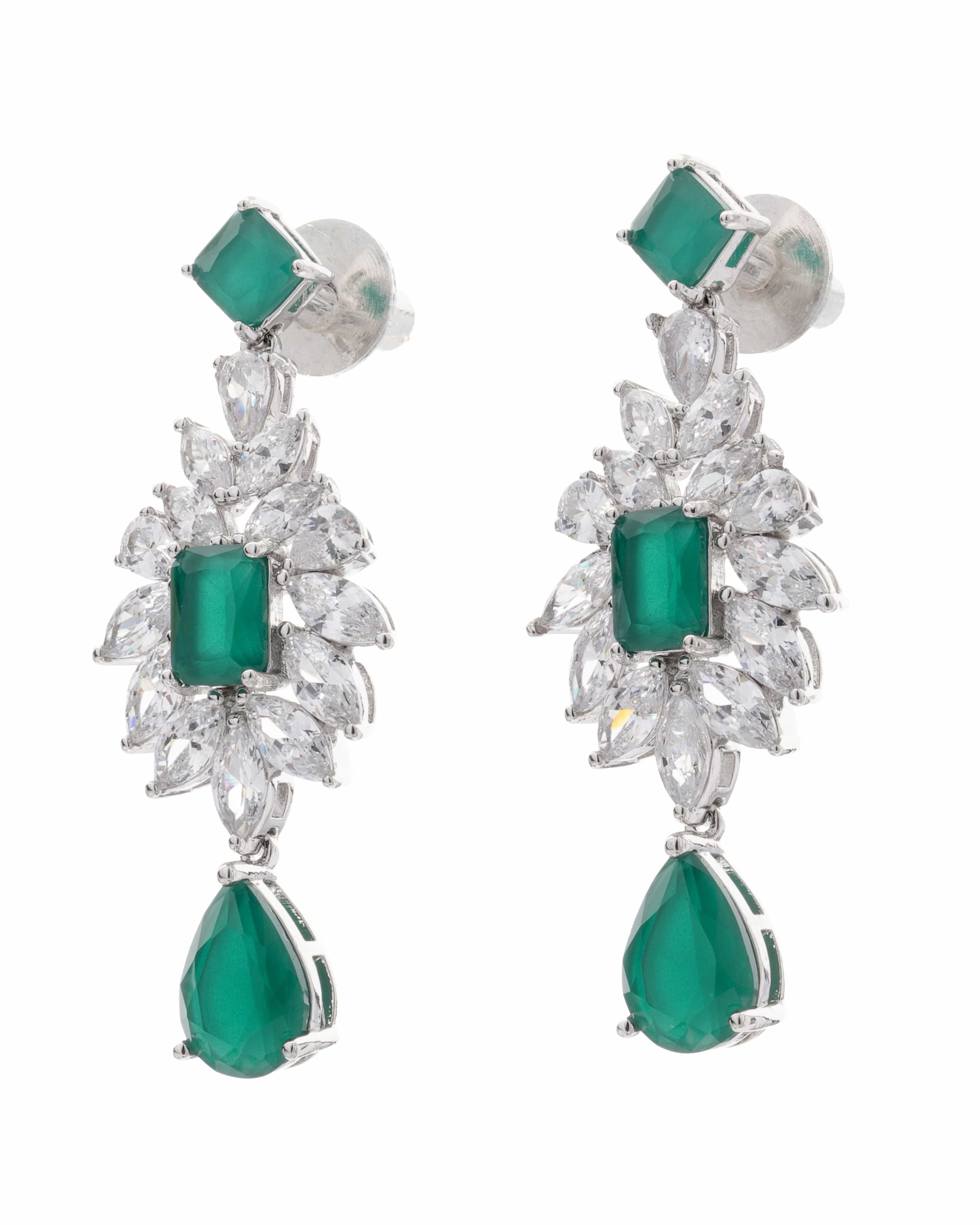 Mataari Necklaces Emerald Princess Cut Halo Necklace & Earrings Set | Emerald Natural Stone + Swarovski Elements + CZ | Rhodium | Luxury Bridal Jewelry