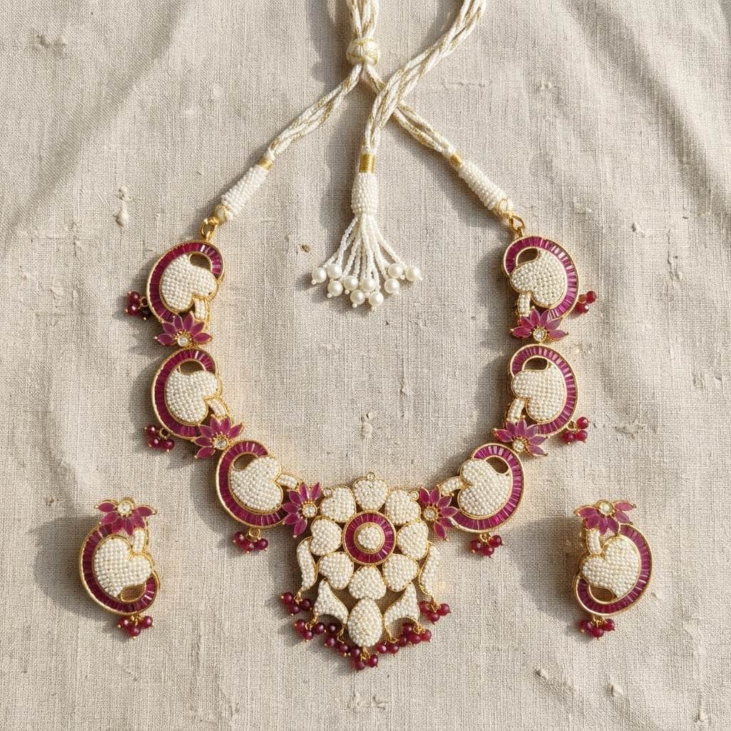 Mataari Necklaces Pearl Flower Gold Ruby Baguette Beaded Bridal Necklace