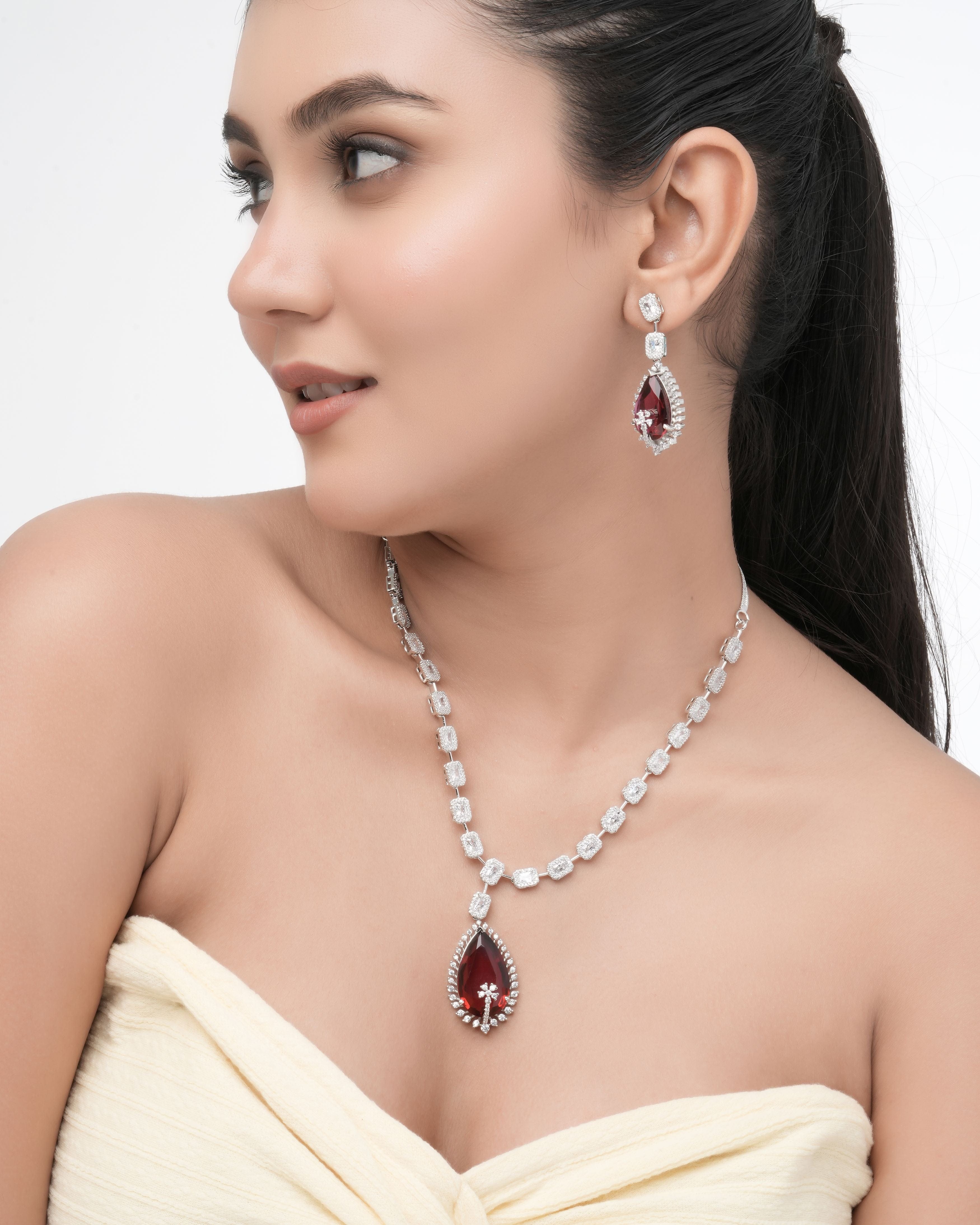 Mataari Necklaces Elegant Green Teardrop Necklace & Earrings Set – Crystal Studded Statement Jewelry