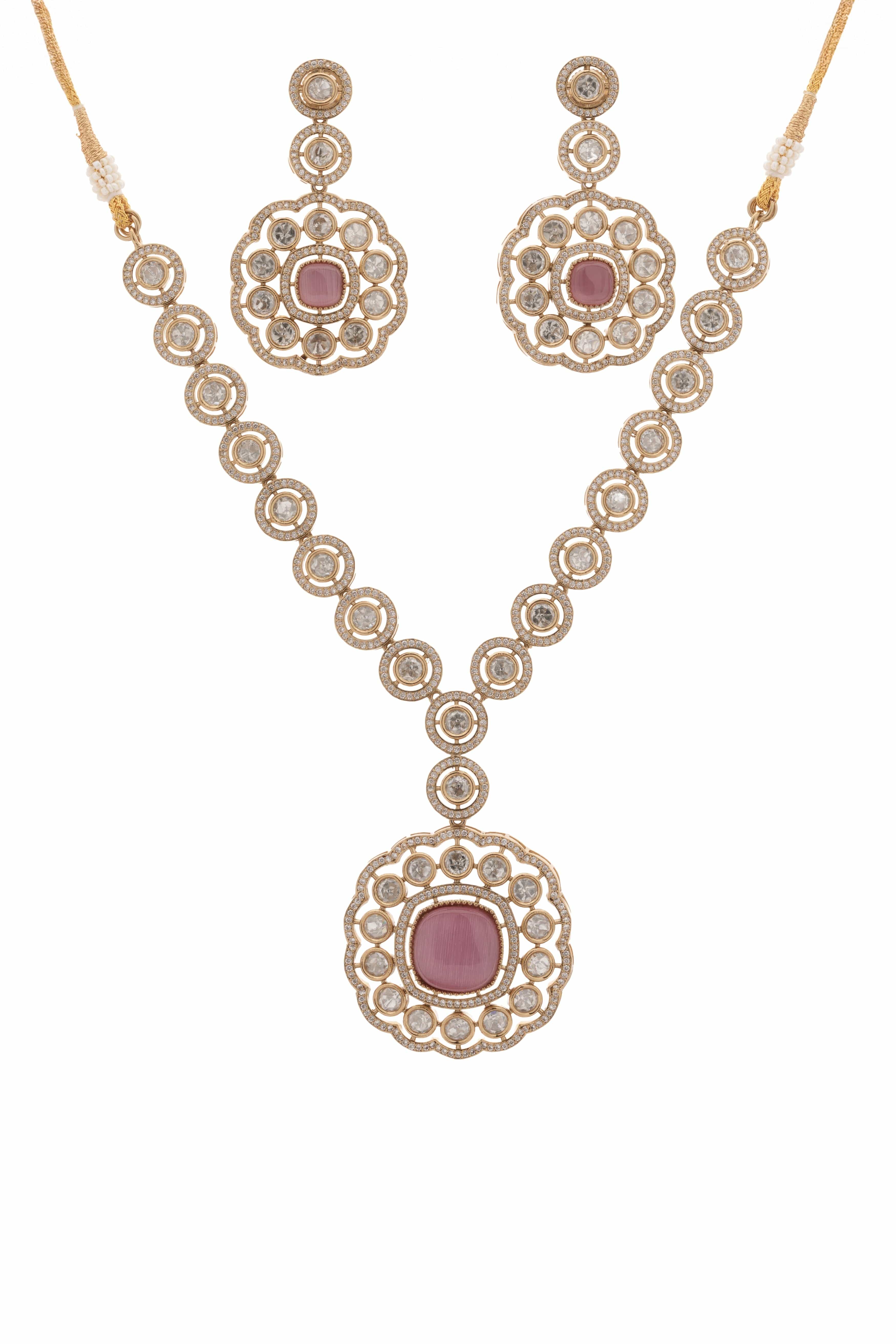 Mataari Royal Moon – White Pendant Kundan Necklace