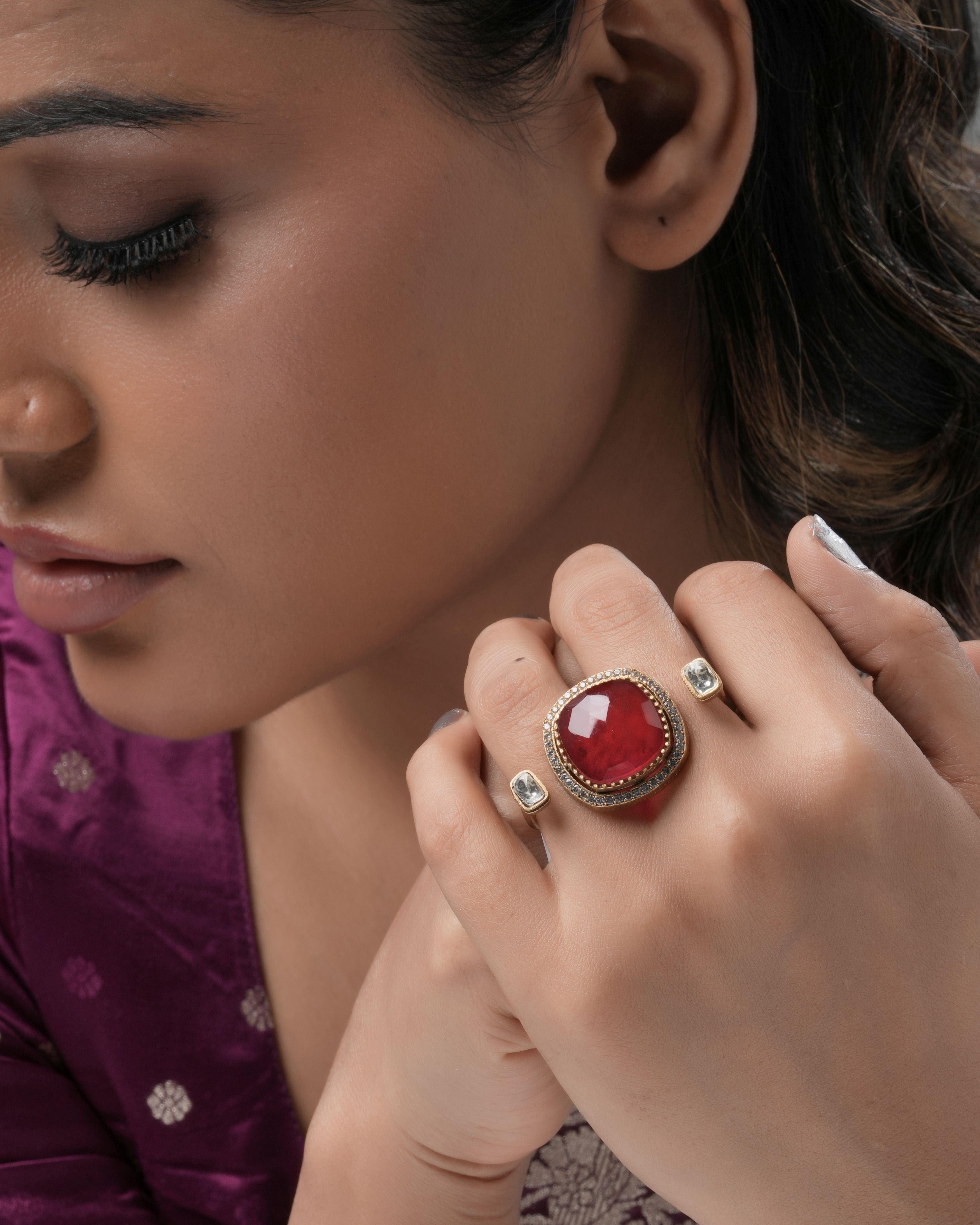 Mataari Ring Avant-Garde Radiance: Dual Halo Pink Ring
