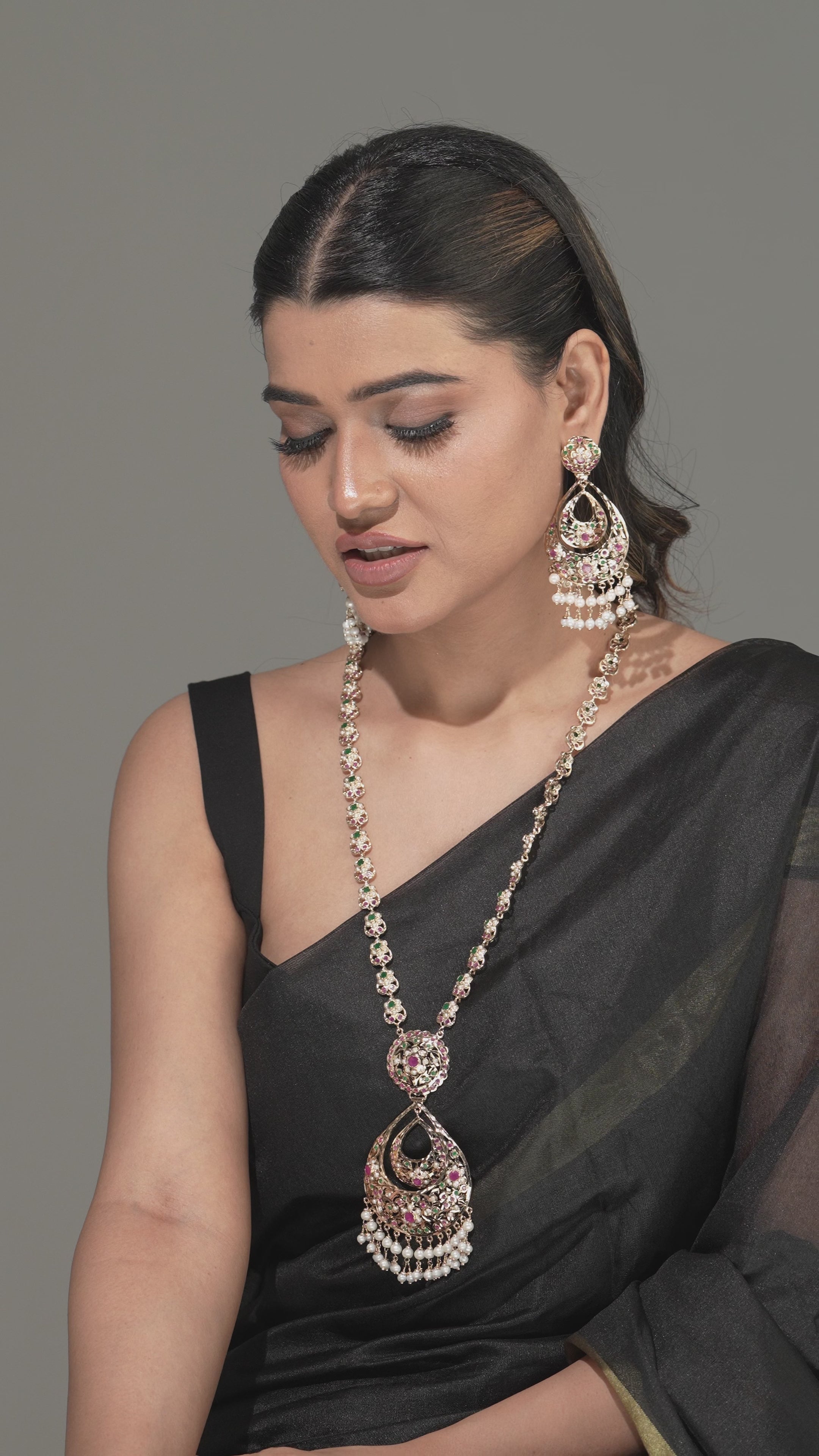 Majestic Teardrop Handmade Jadau Pearl Necklace & Earrings Set