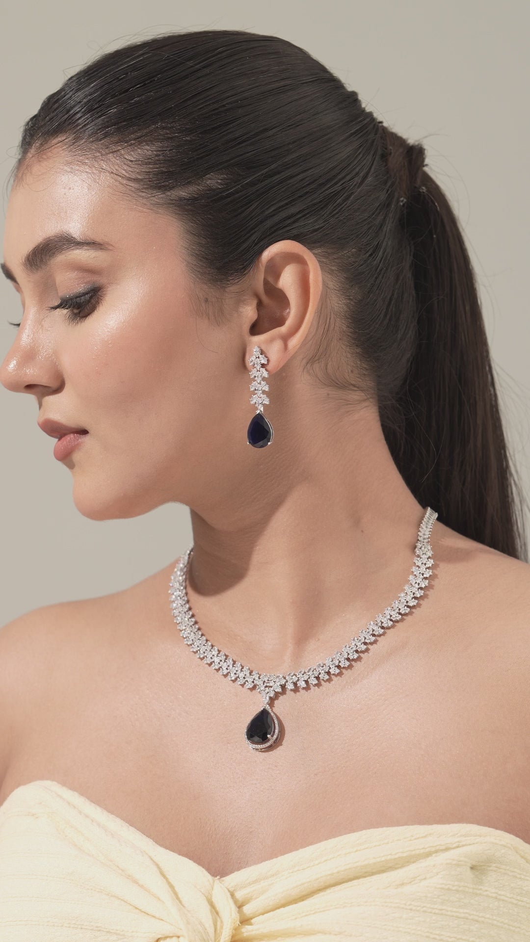 Teardrop Elegance Necklace & Earring Set