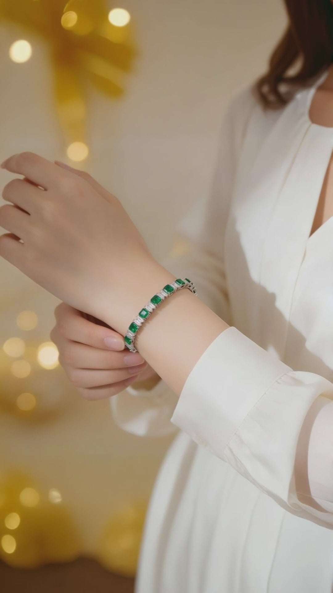 Silver Plated Emerald Cut Cubic Zirconia Openable Tennis Bracelet