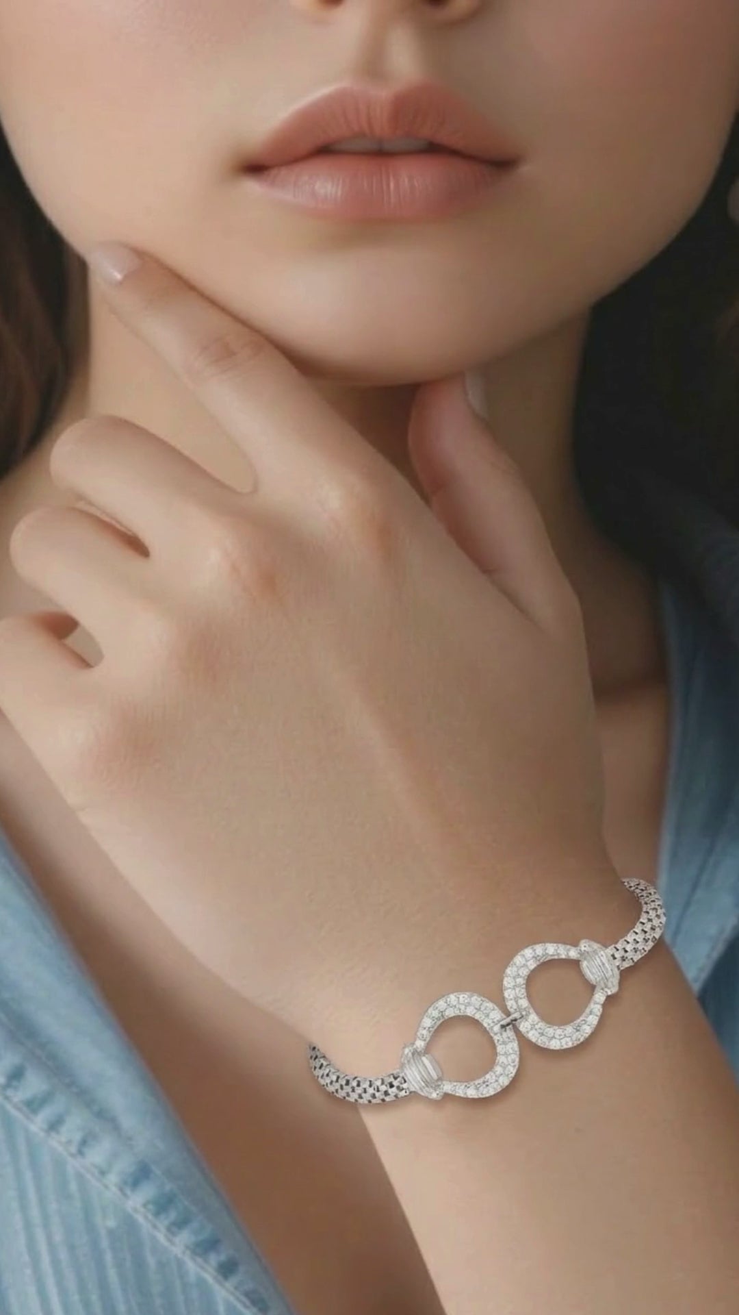 Sterling Silver Cubic Zirconia Circle Charm Snake Chain Bracelet