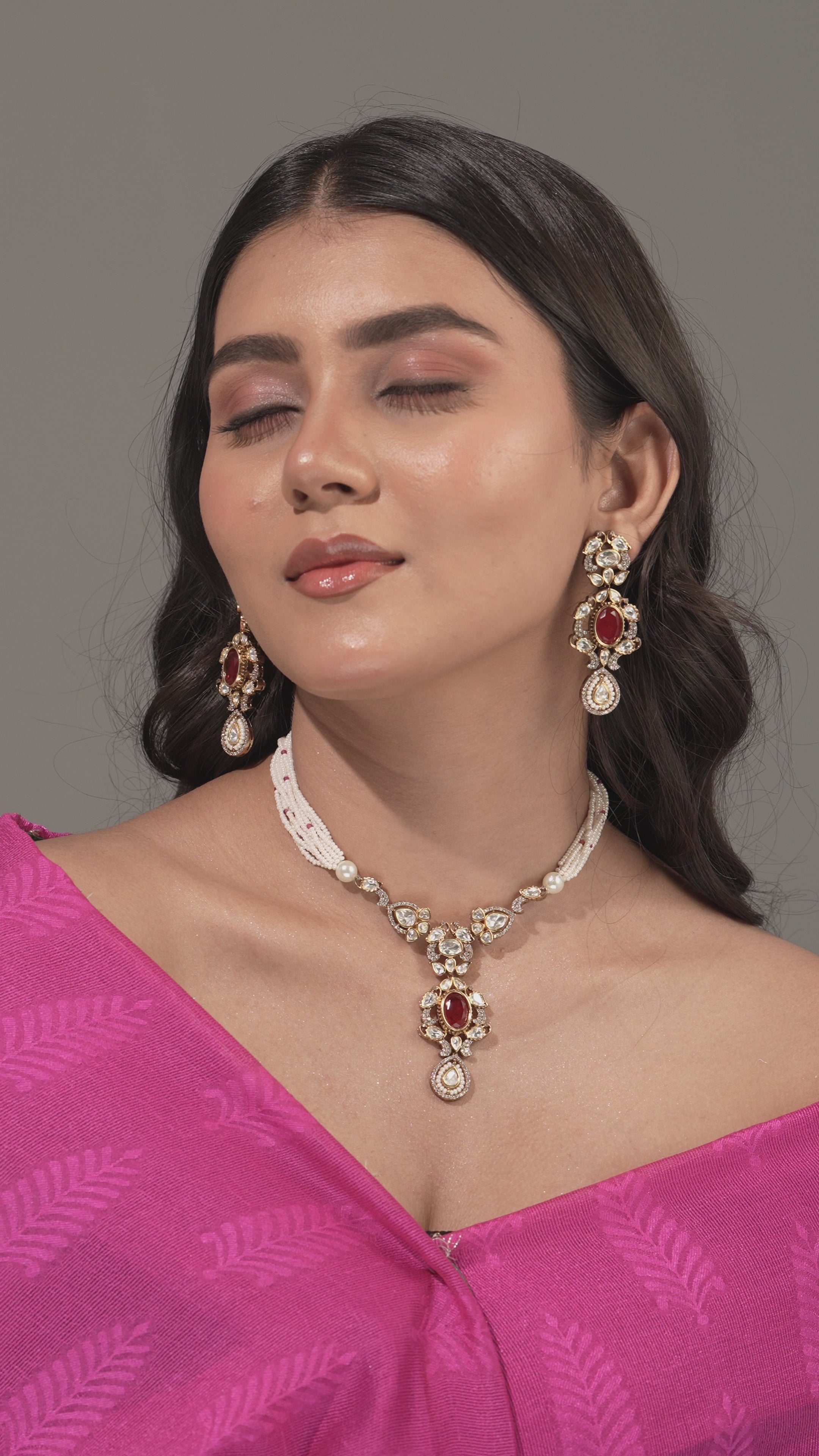 Exquisite Emerald Enchant Beaded Tassel Necklace with Earrings